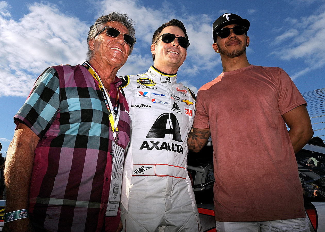 Mario Andretti, Lewis Hamilton take in NASCAR season finale at Homestead