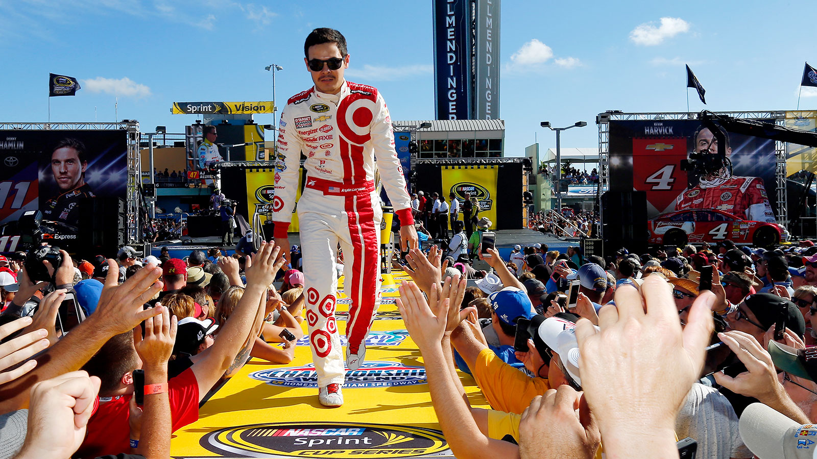 Rookie of the Year: Kyle Larson runs away with the Sprint Cup honor