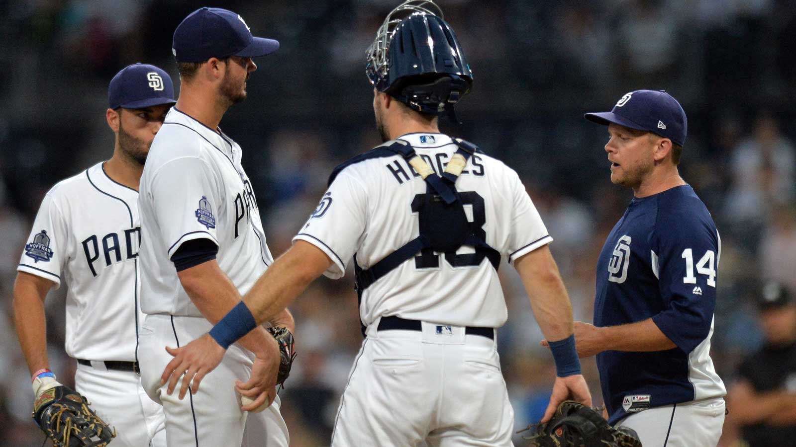 Diamondbacks score 5 in 1st inning, beat Padres 5-1