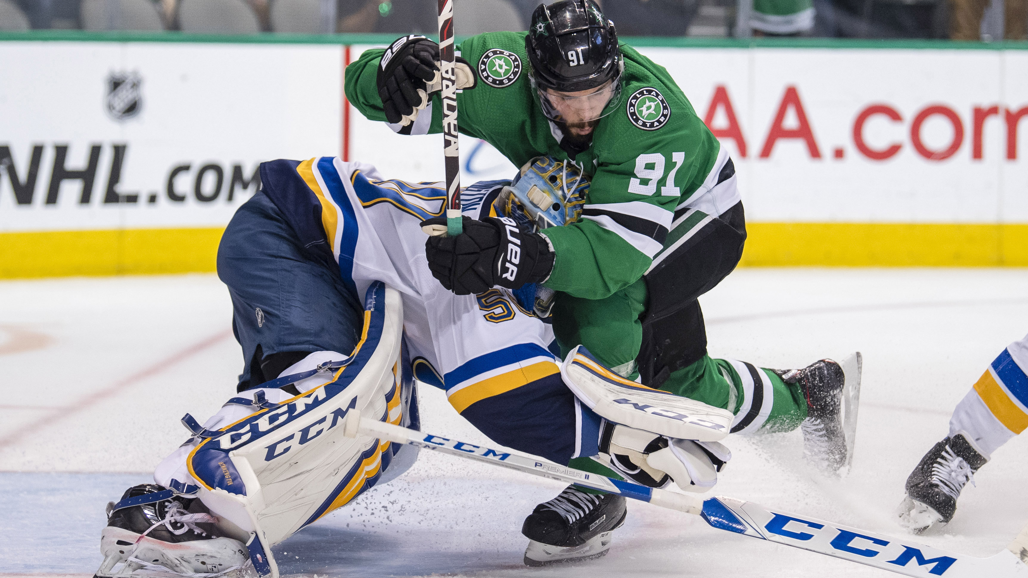 Blues lose chippy game to Stars 4-2, series tied at 2-2