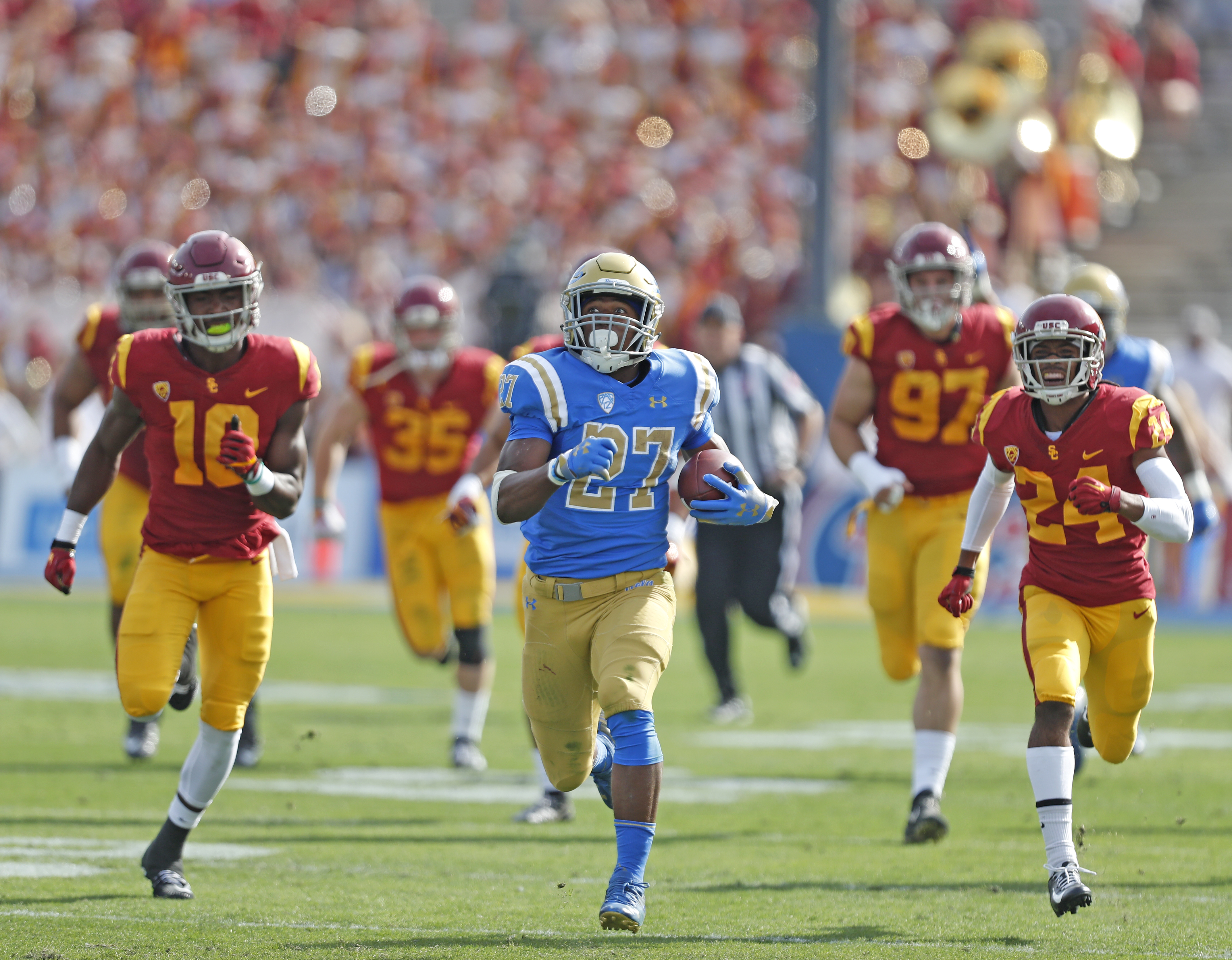 Joshua Kelley runs UCLA past USC for first time since 2014