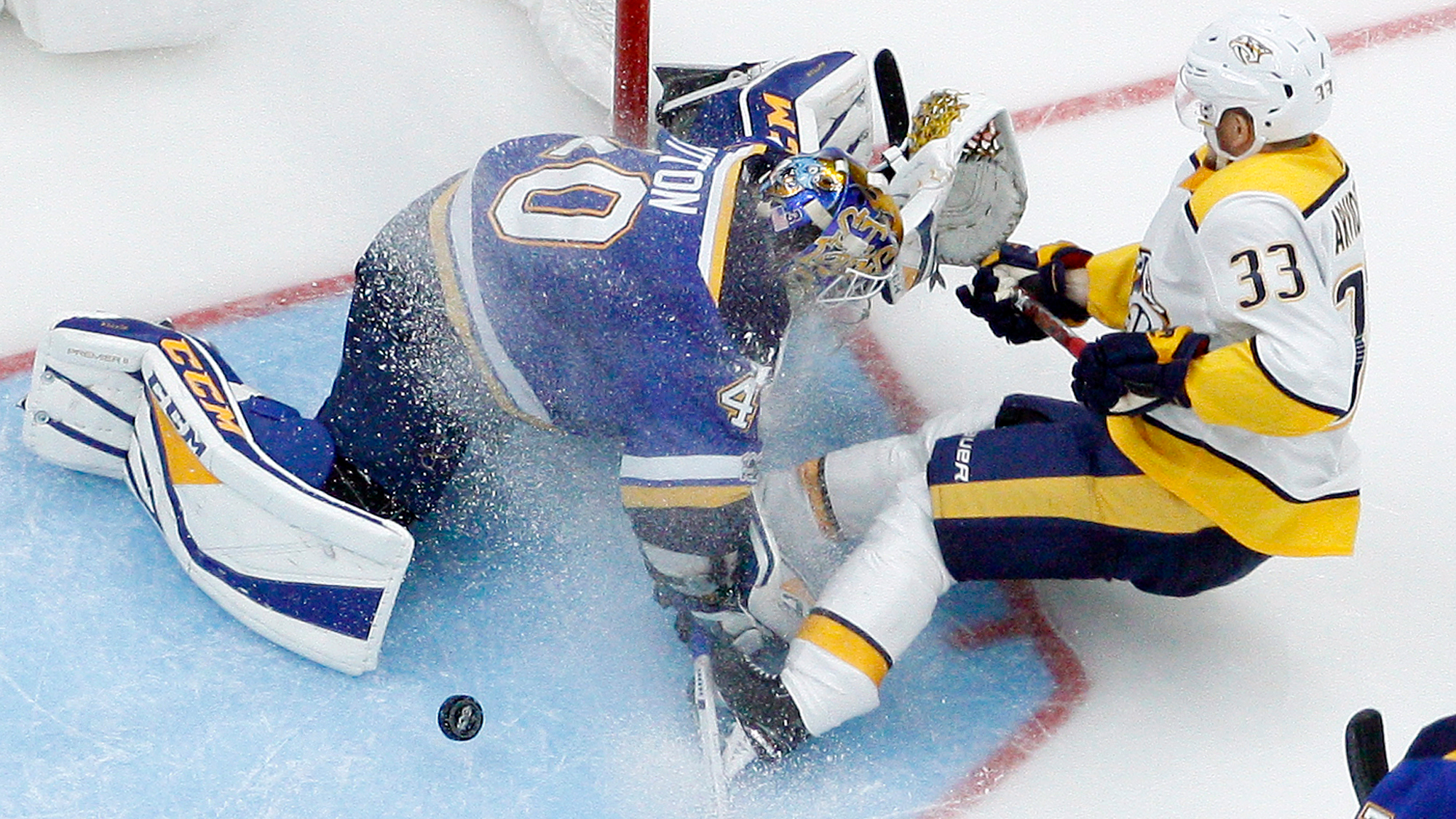 Blues' offense goes silent in 2-0 loss to Preds