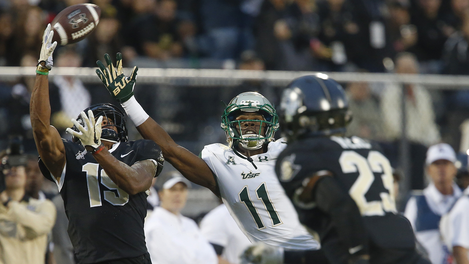 UCF tops USF in thrilling War on I-4 to finish a perfect regular season