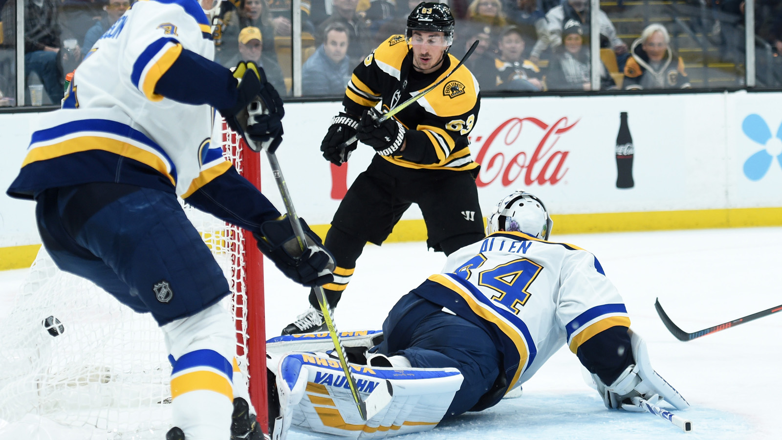 Blues' four-game point streak snapped with 5-2 loss to Bruins