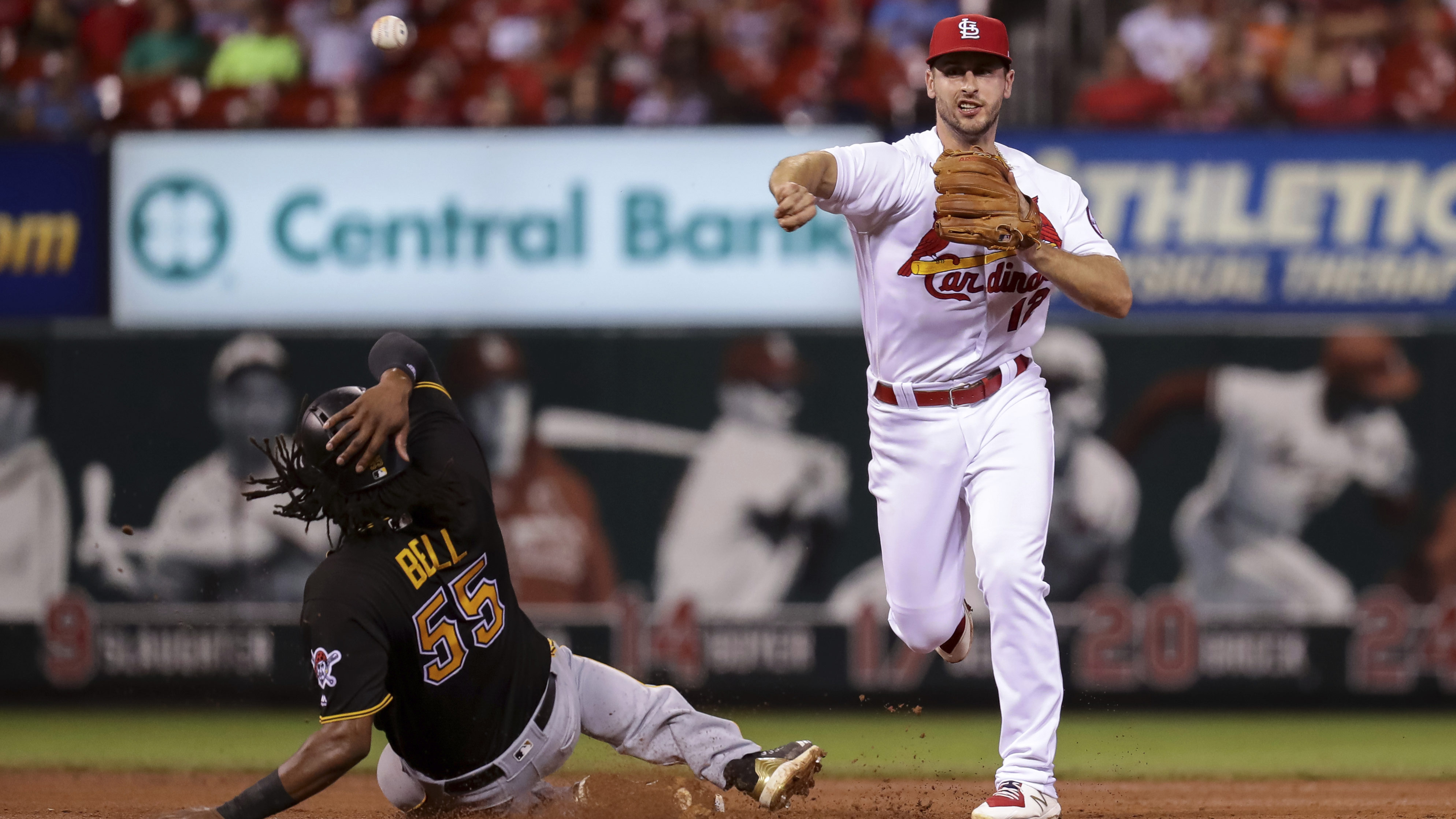 Cards' bats go silent in 2-0 loss to Pirates