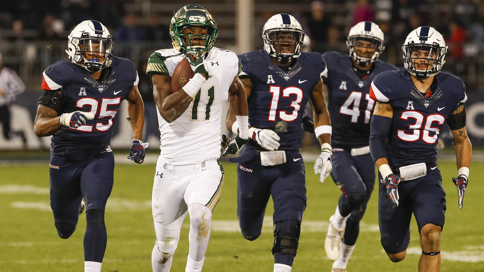 Quinton Flowers' career day lifts USF to road win over UConn