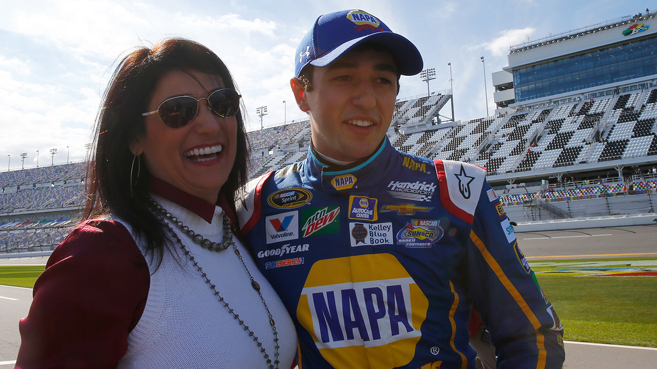 NASCAR drivers give a shoutout to their moms on Mother's Day