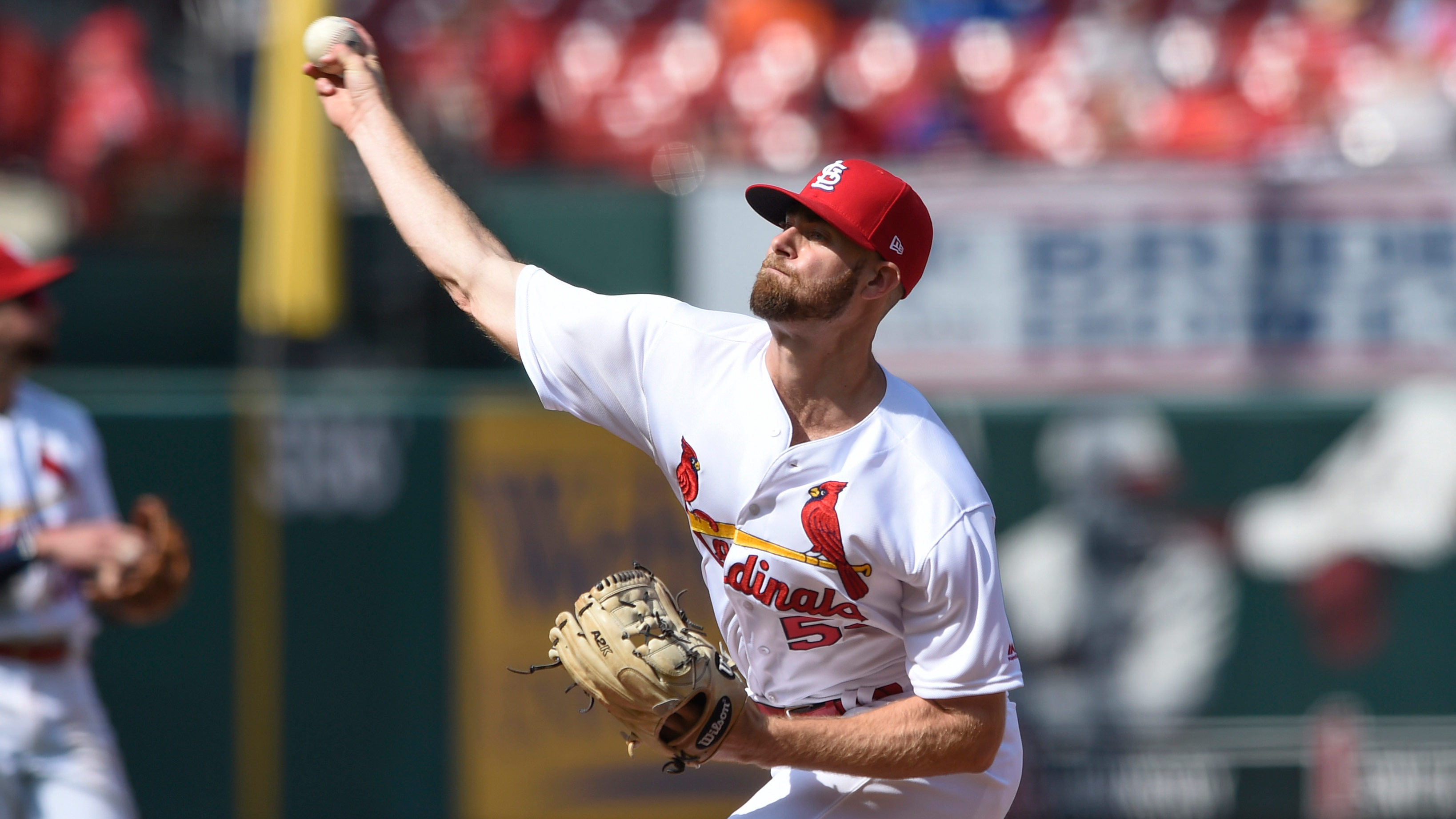 Cardinals recall Gant from Memphis, send down Mayers