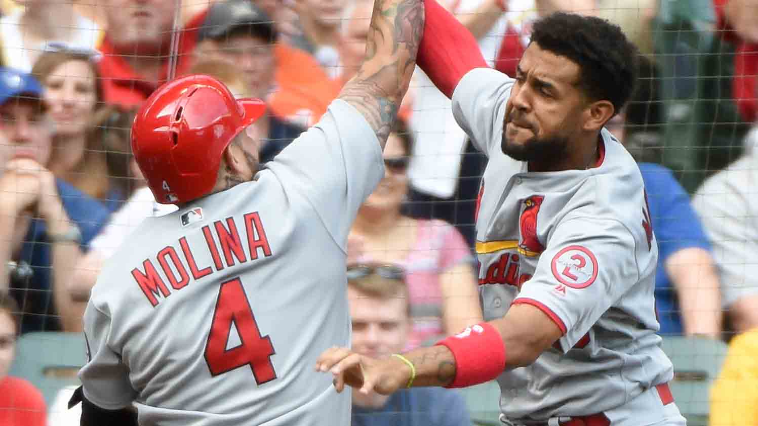 Yadi's two home-run day carries Cardinals to 3-2 win over Brewers
