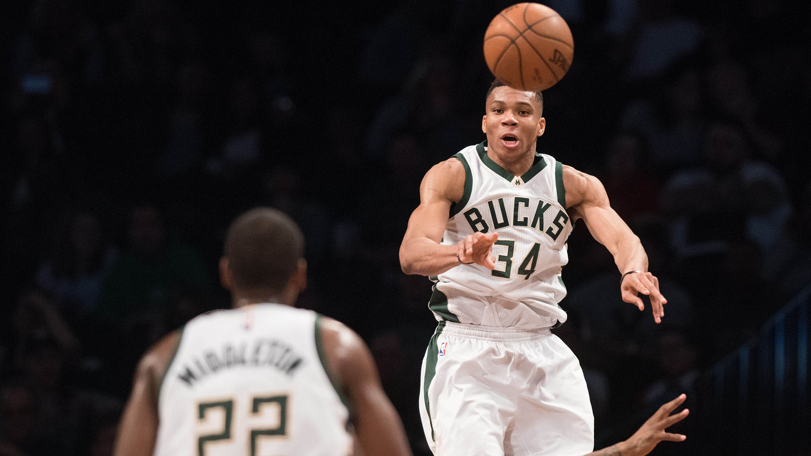 Bucks' Giannis, Middleton one of NBA's two 40-point duos