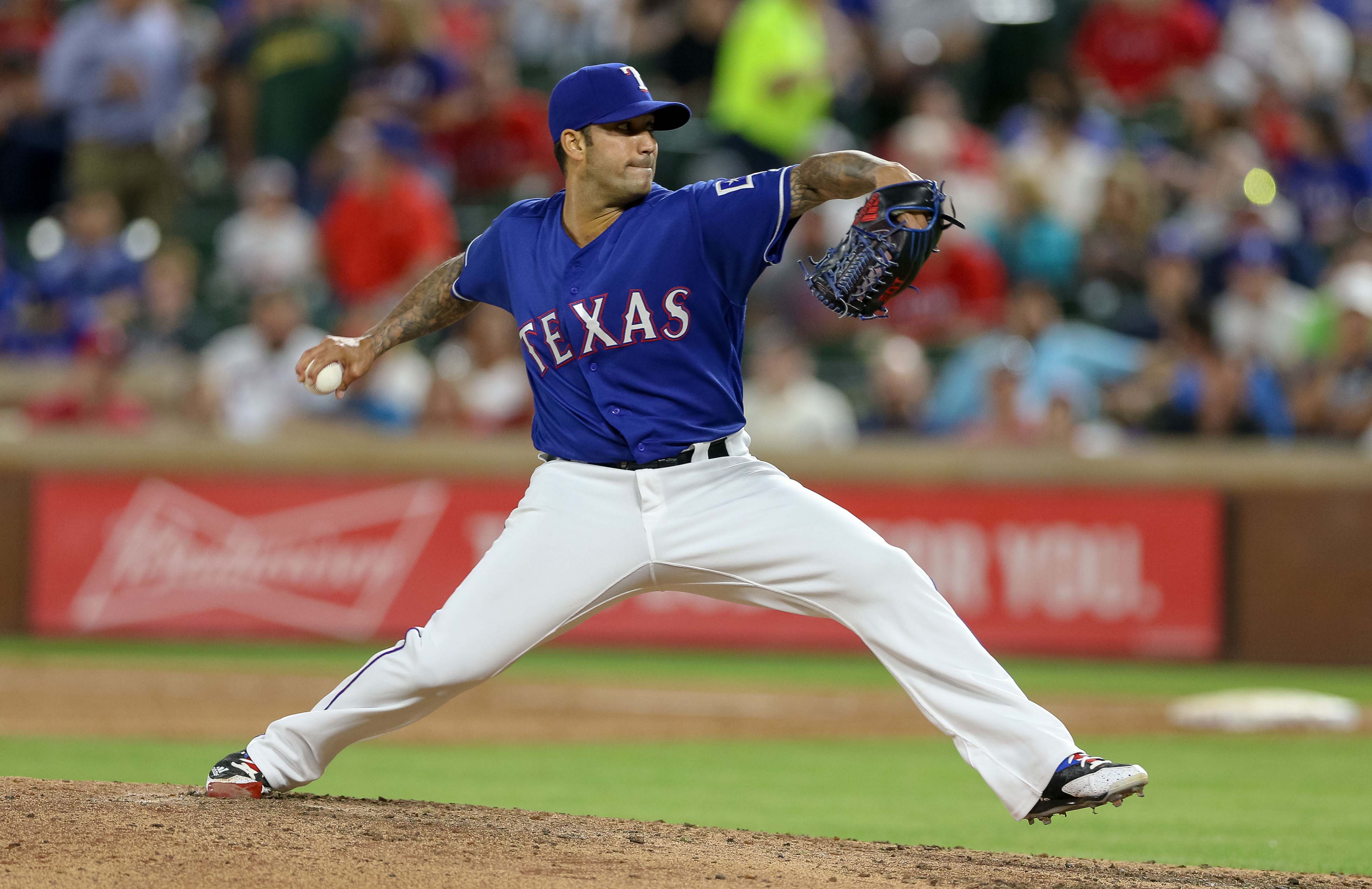 Rangers reliever Bush has elbow surgery out until mid-2019