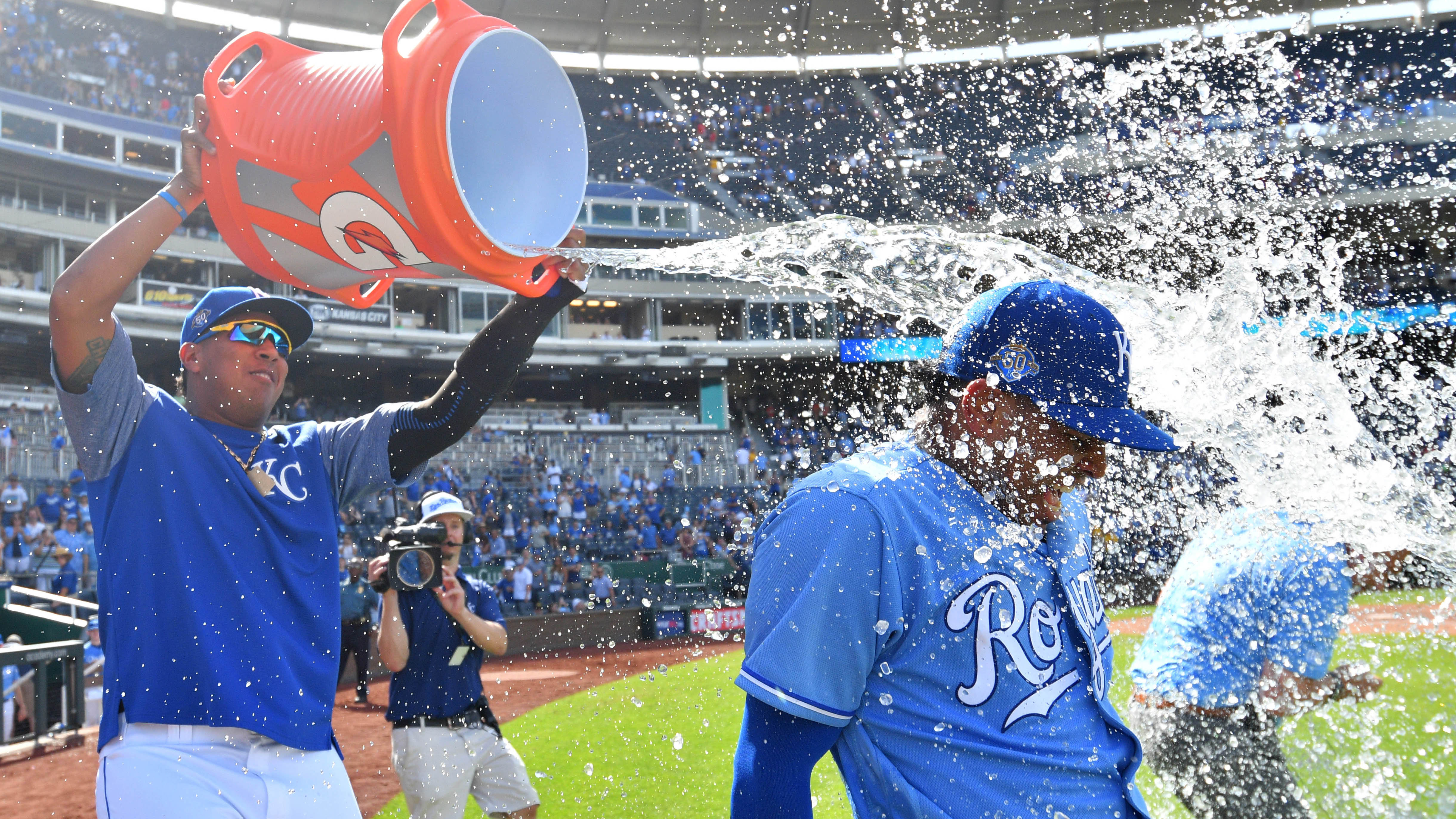 Royals sweep the Orioles, winning streak reaches five games