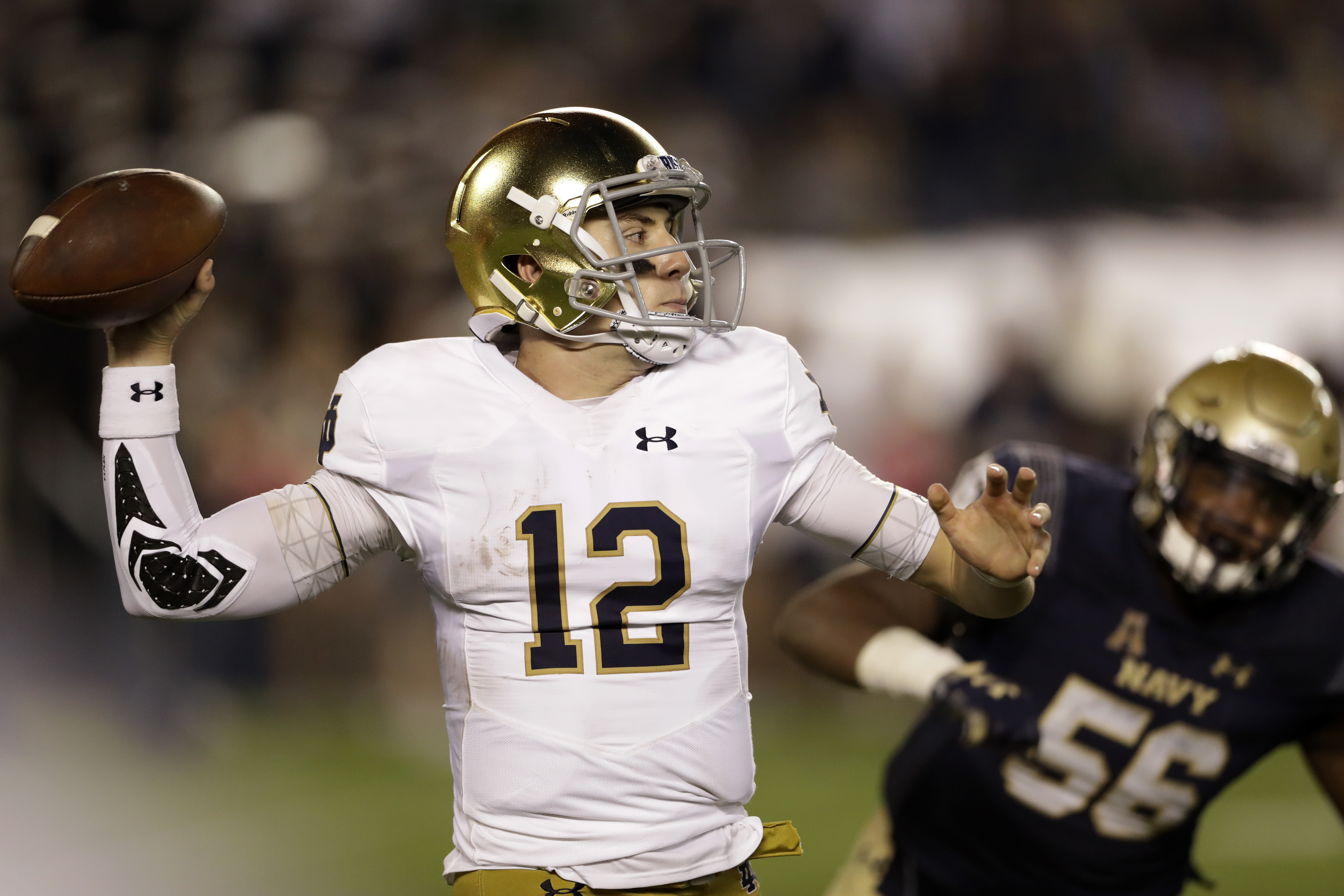 No. 3 Notre Dame rolls to 12-0 season, beats rival USC 24-17