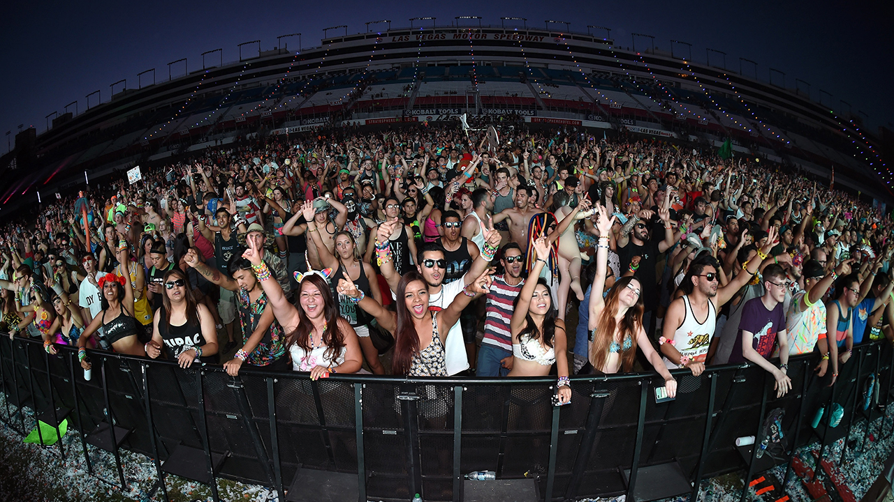 Las Vegas, Dover host music festivals on non-NASCAR weekend