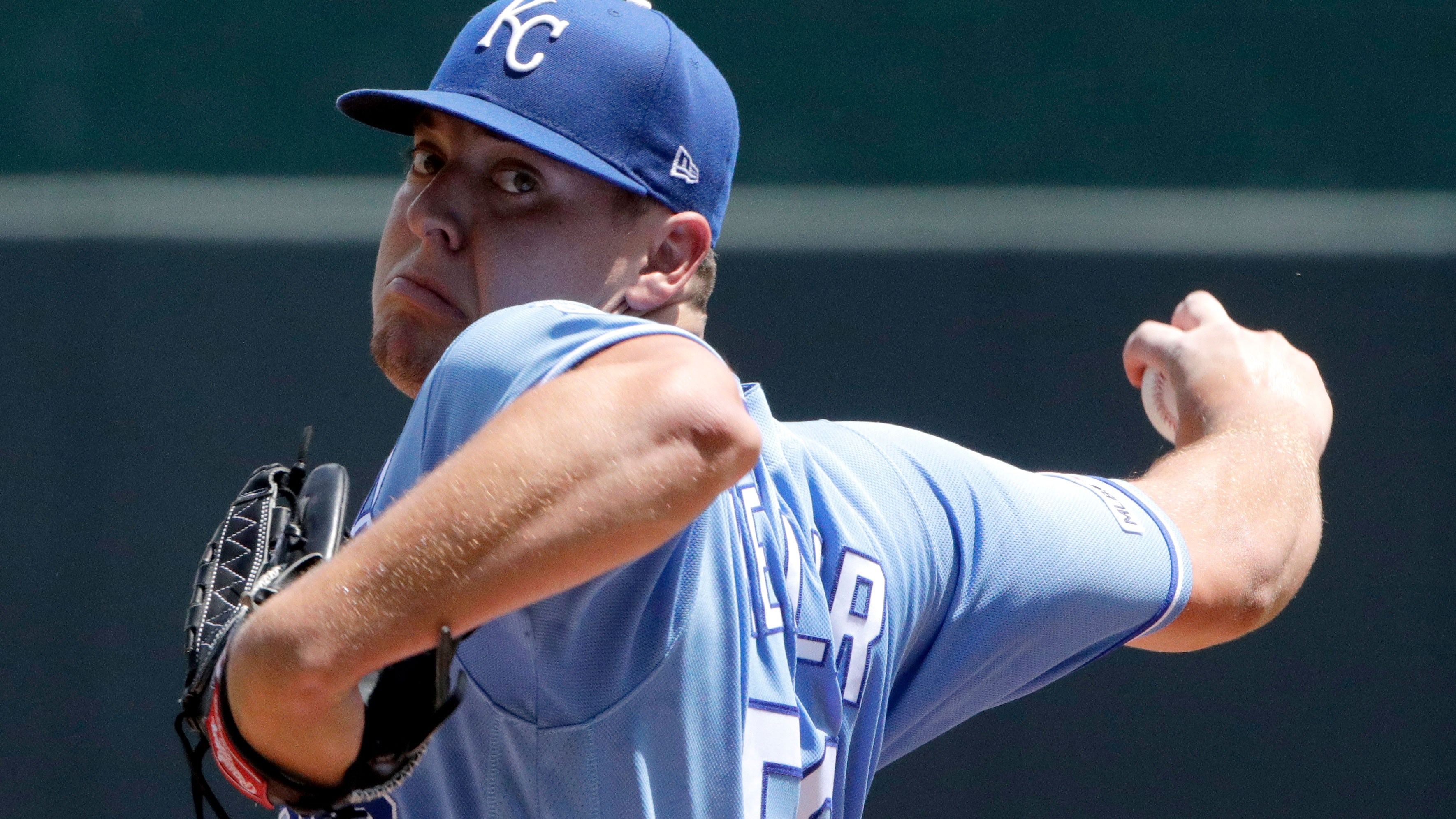 Keller spins 6.1 solid innings on hot day as Royals sweep White Sox