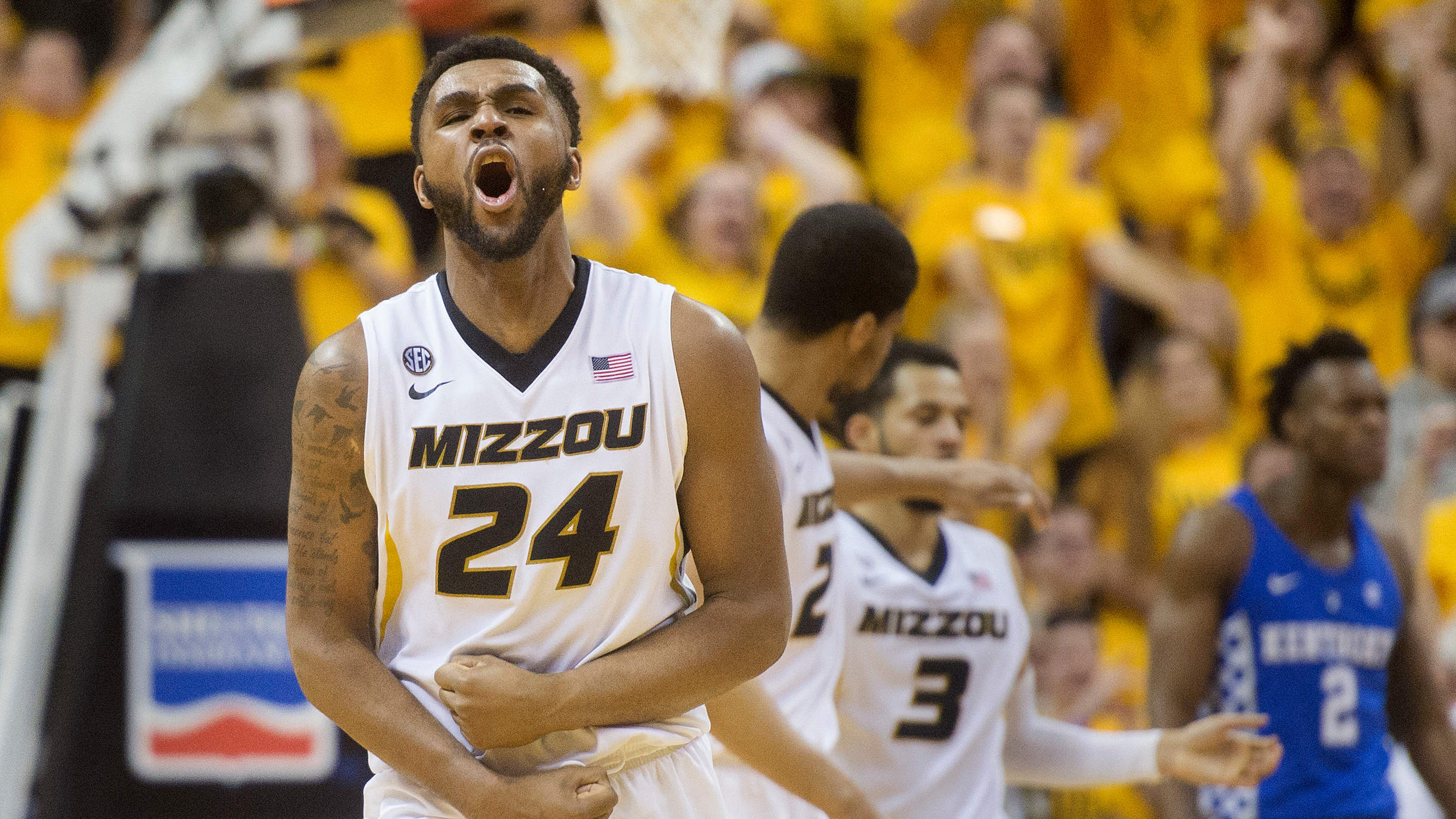 Mizzou drops Kentucky for the first time, wins 69-60