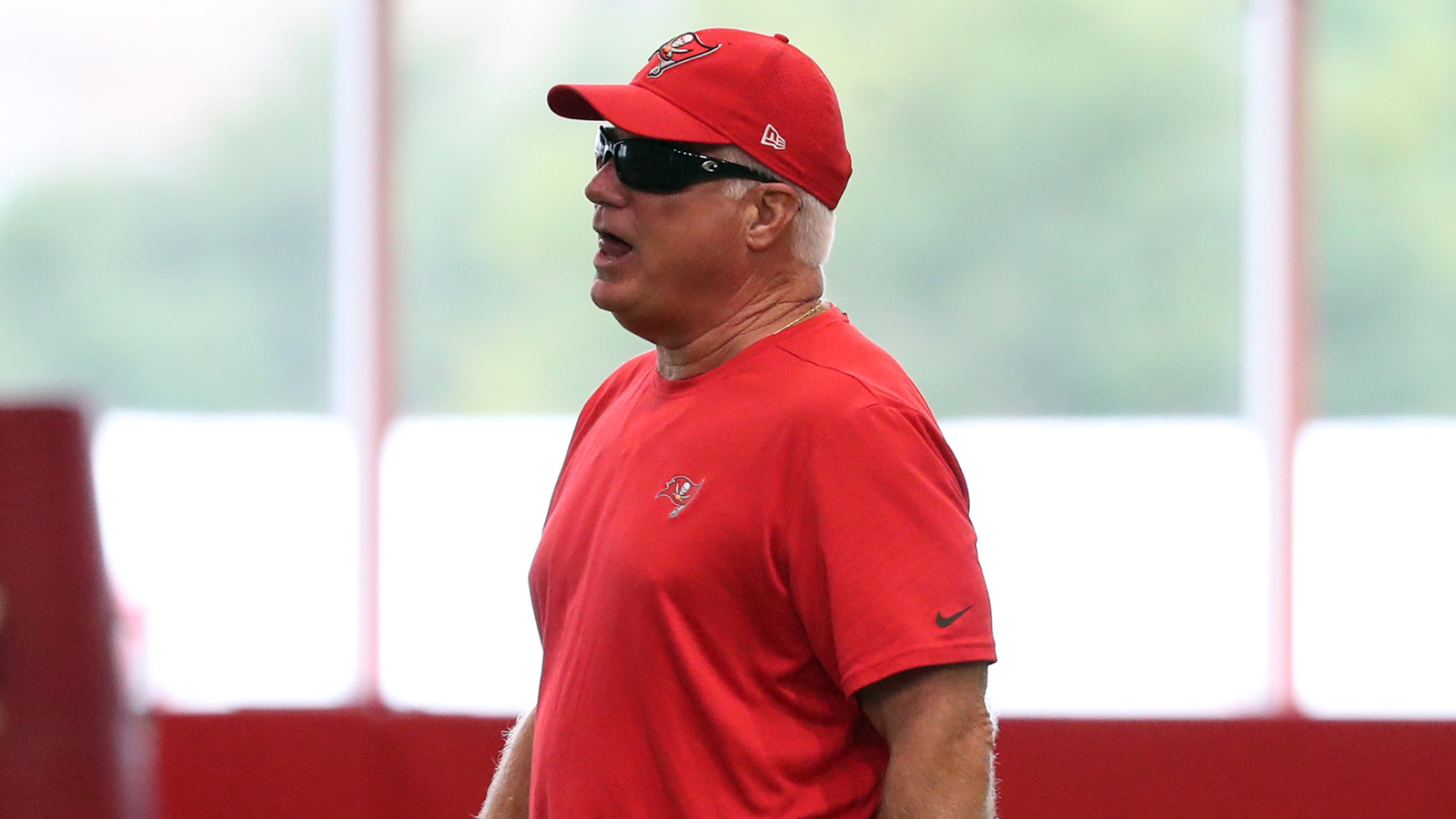 Slumping Buccaneers fire defensive coordinator Mike Smith after 3rd straight loss