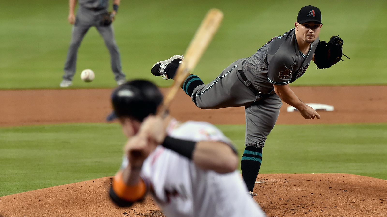 Elieser Hernandez sets career mark with 8 K's but Marlins fall to Diamondbacks