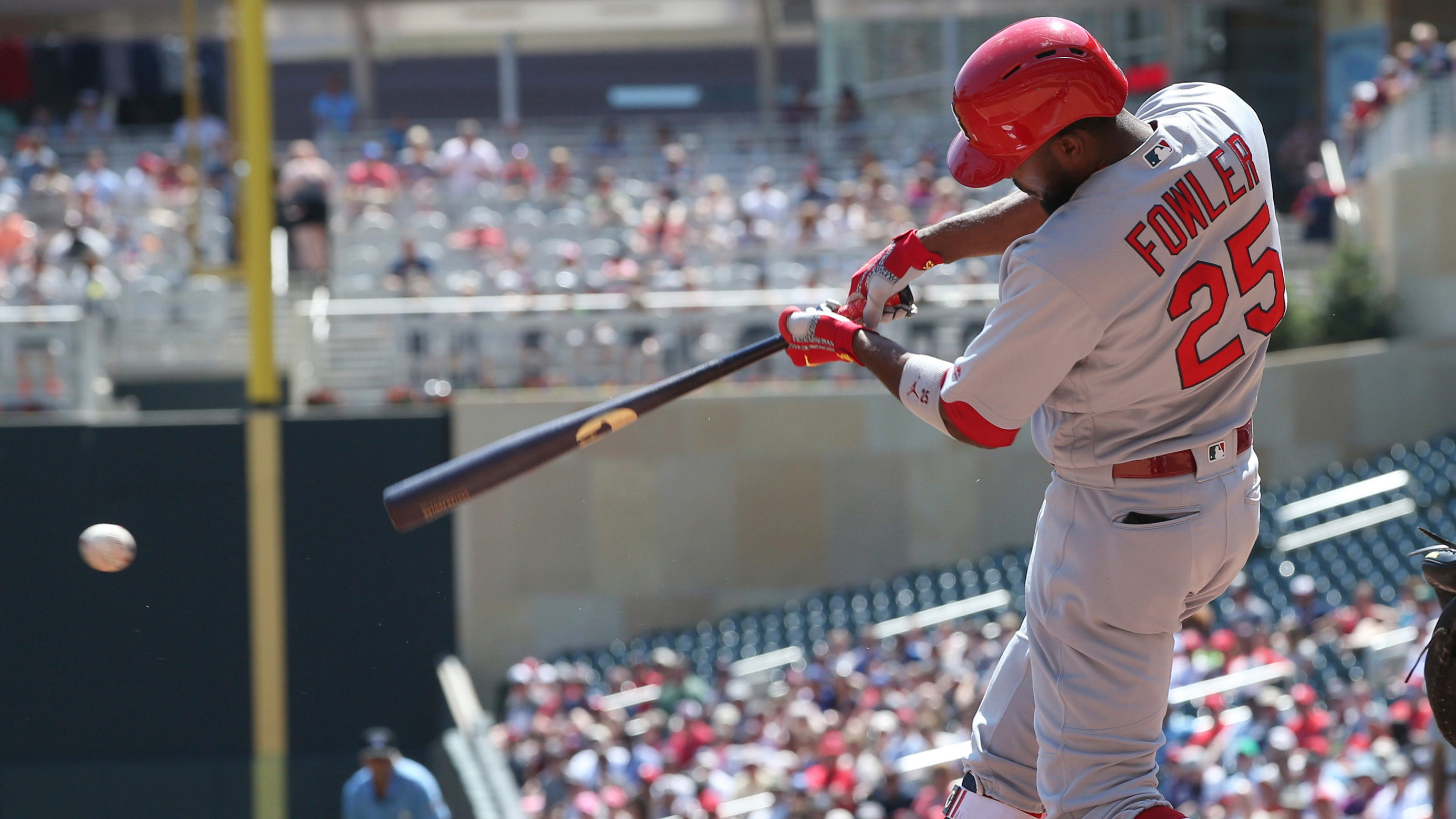 Fowler, Carpenter put slumps on hold to help Cardinals beat Twins 7-5