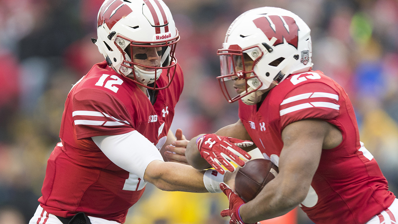 Badgers stay put at No. 5 in AP Top 25 poll