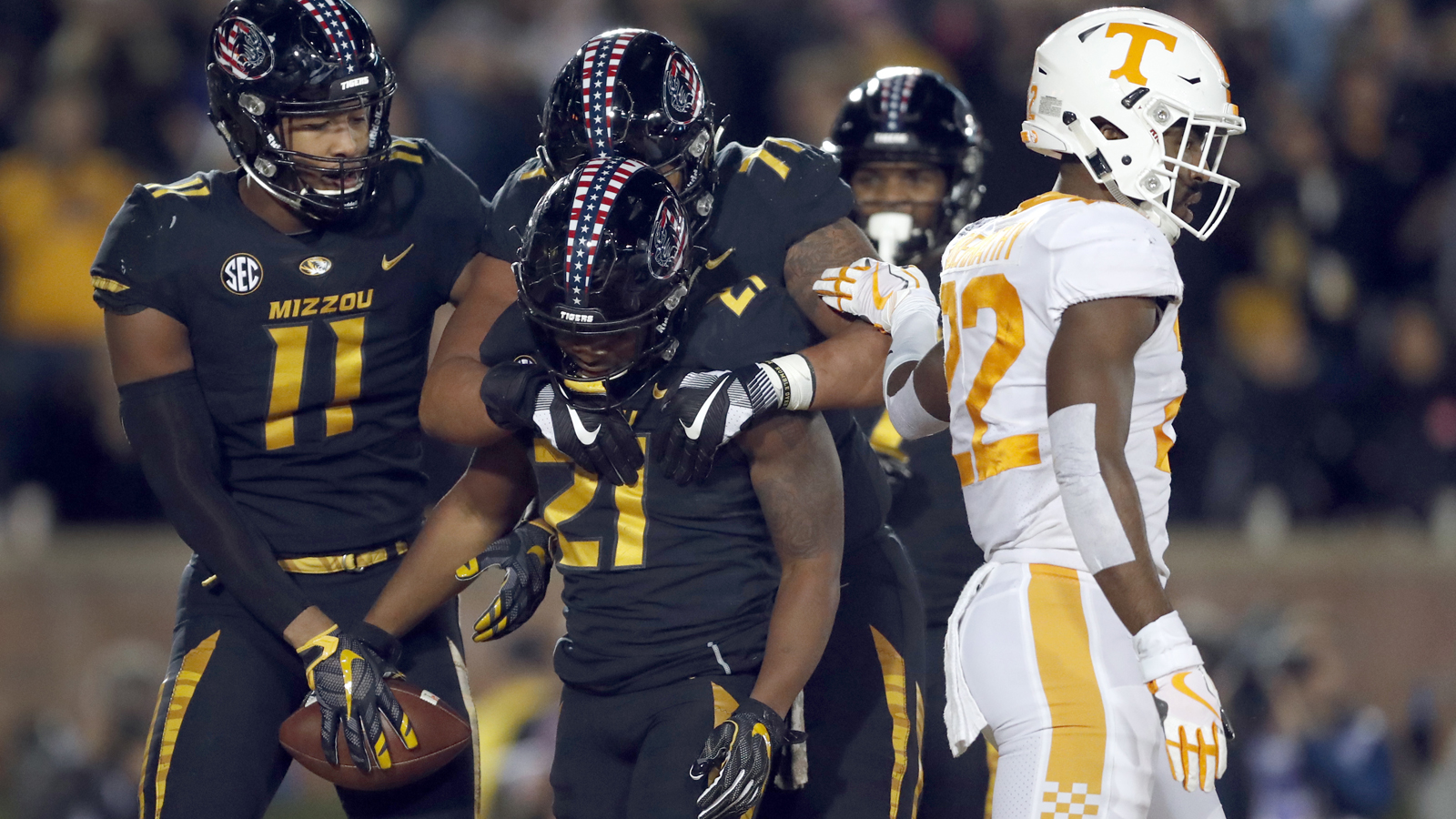Witter runs wild as Mizzou earns 50-17 victory over Tennessee