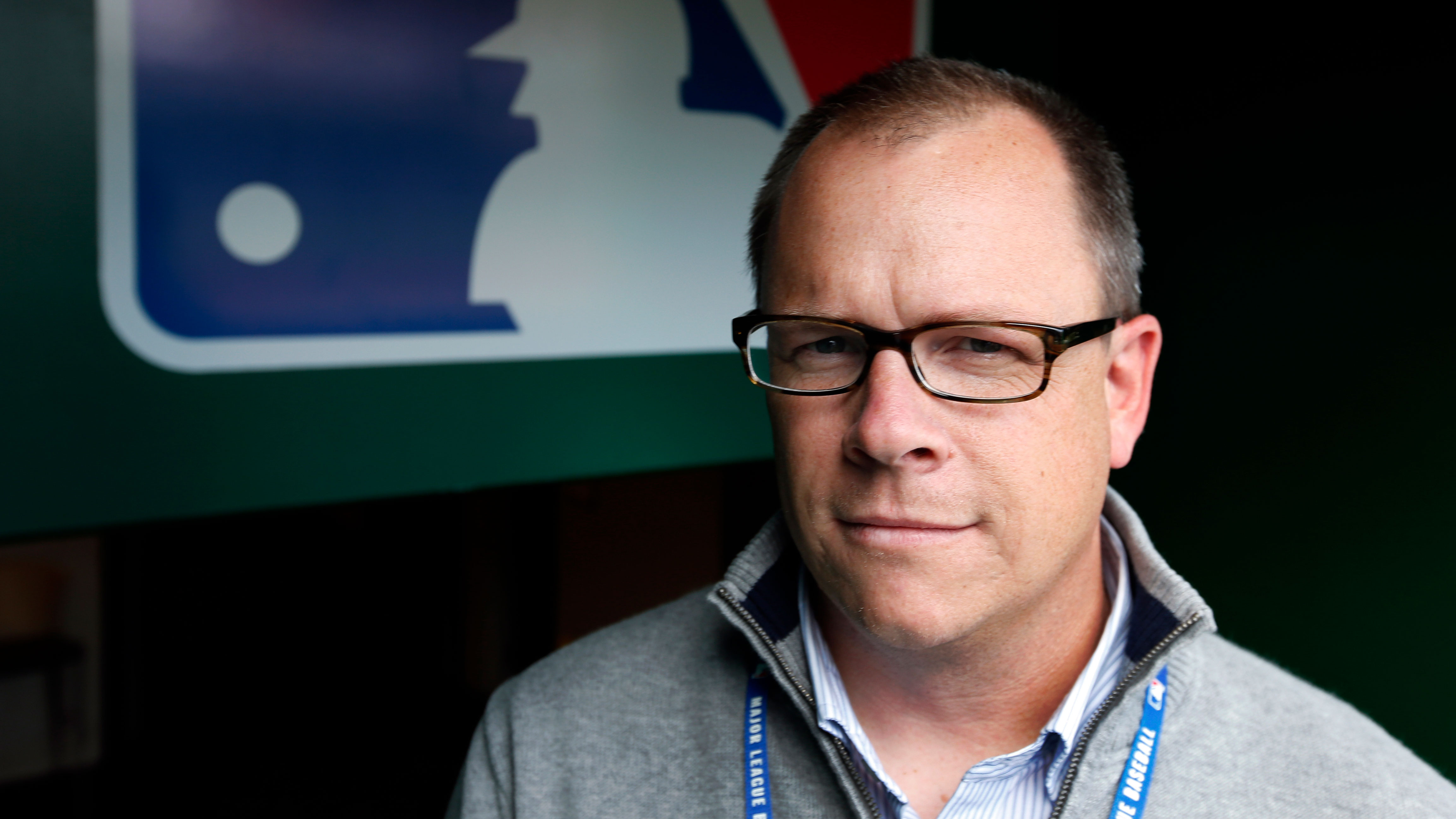 Post-Dispatch reporter Goold helps save man's life in Cubs dugout at Busch