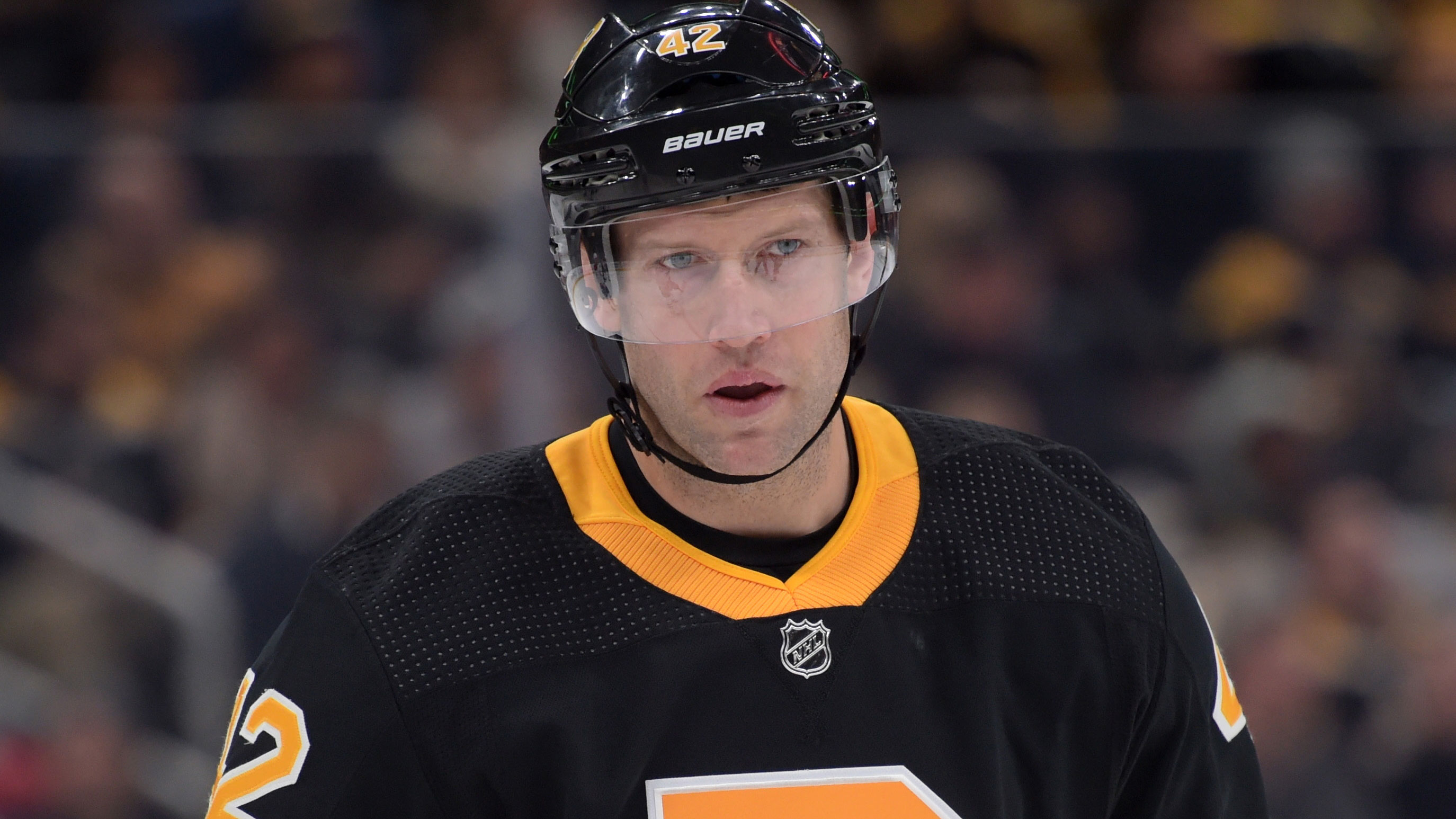 Bruins waive Backes, plans to assign him to AHL