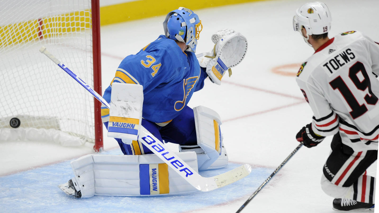 Blues remain winless after 5-4 overtime loss to Blackhawks