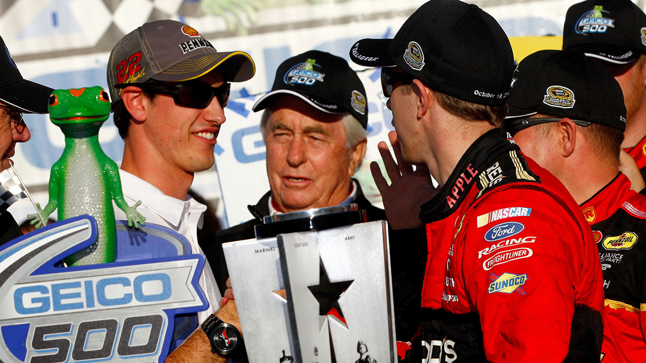 Teamwork leading to Chase success at Team Penske