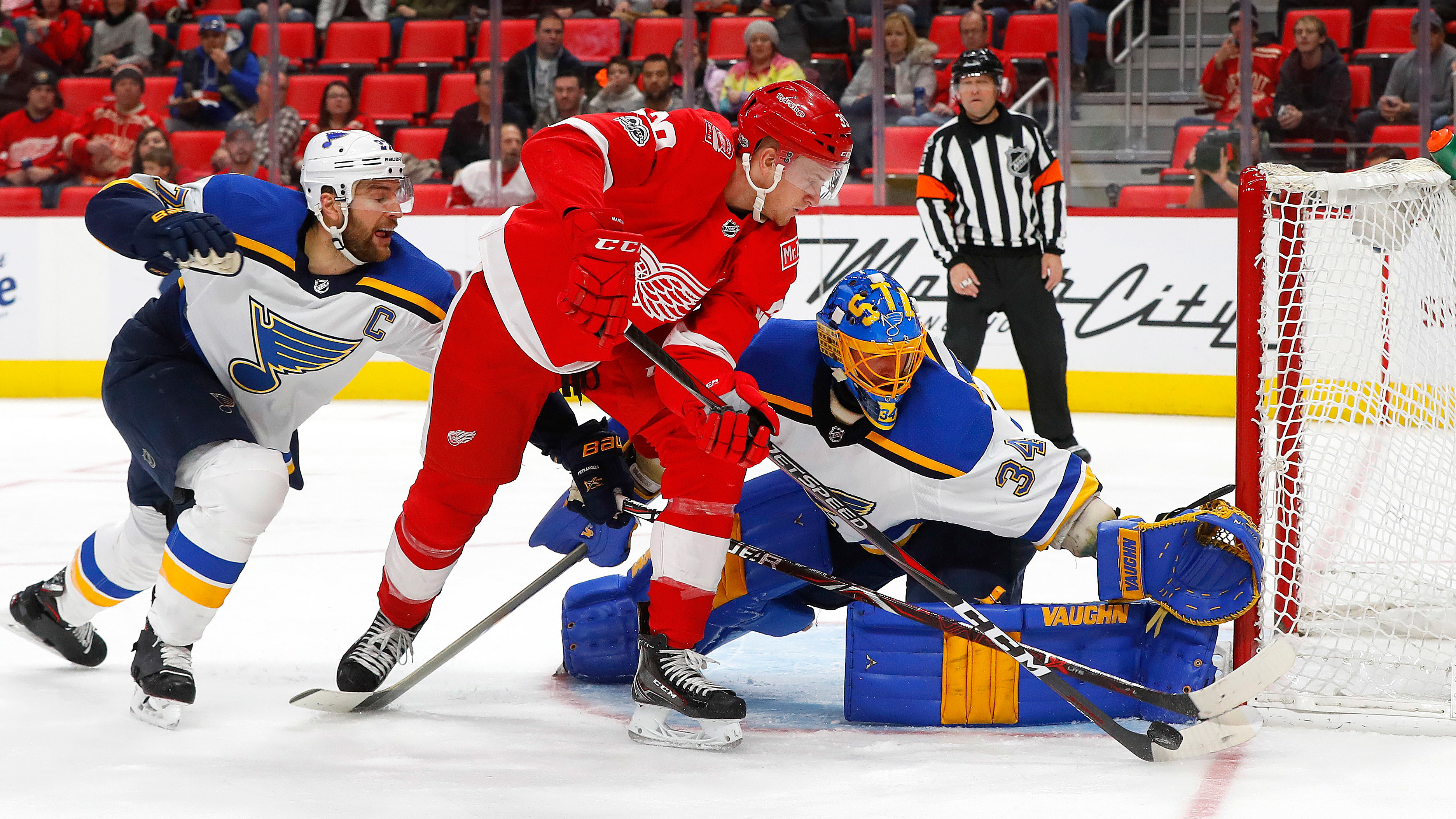 Blues limp home in hopes of snapping losing streak against Red Wings