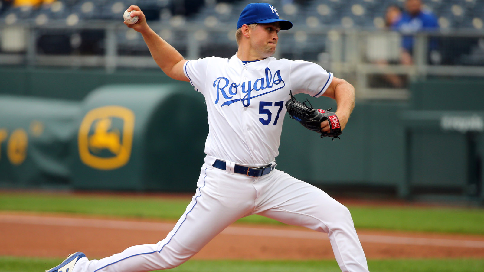 Royals complete sweep of doubleheader with 8-2 win over Rays