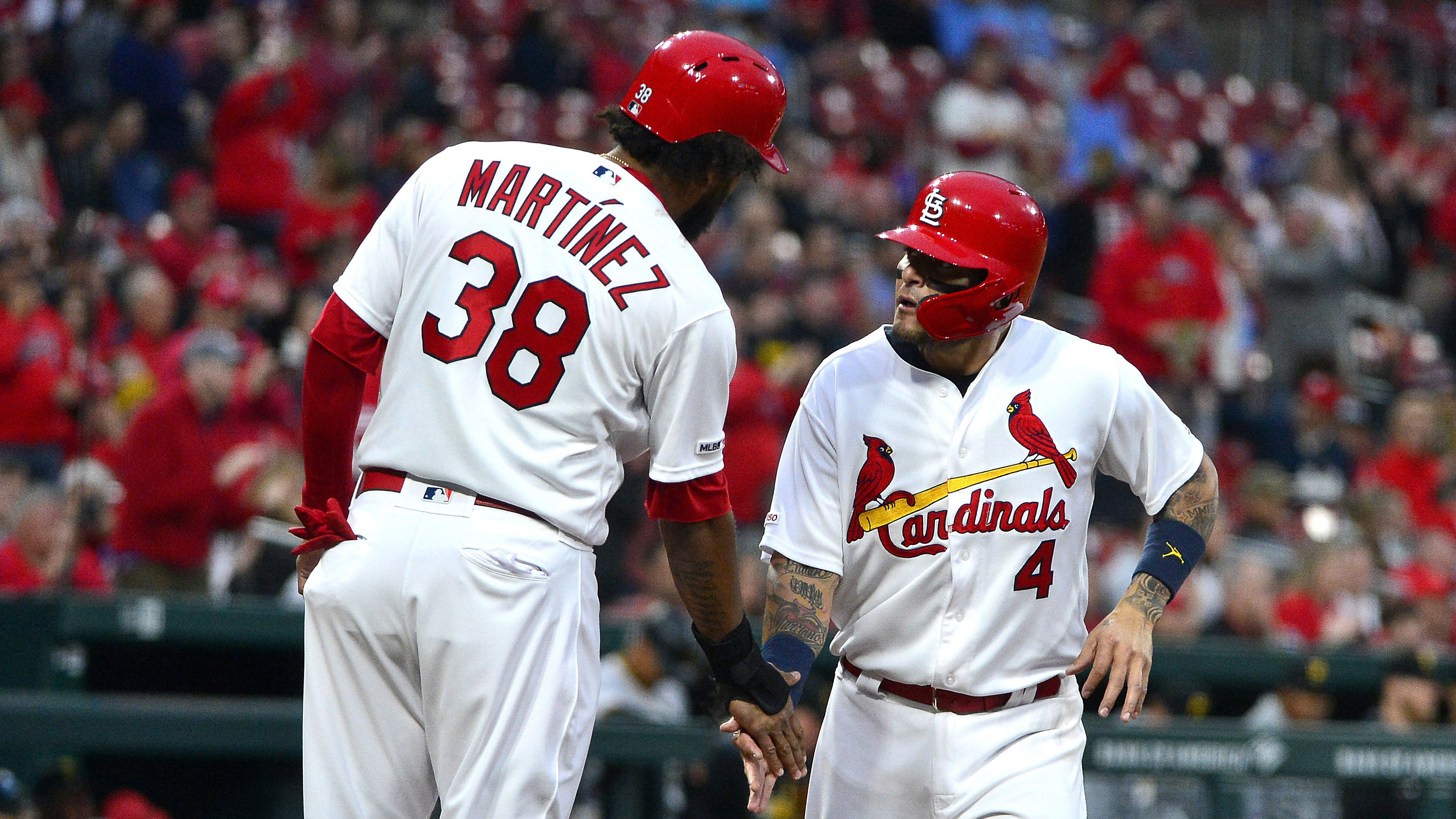 Cardinals score 17 runs in total domination of the Pirates