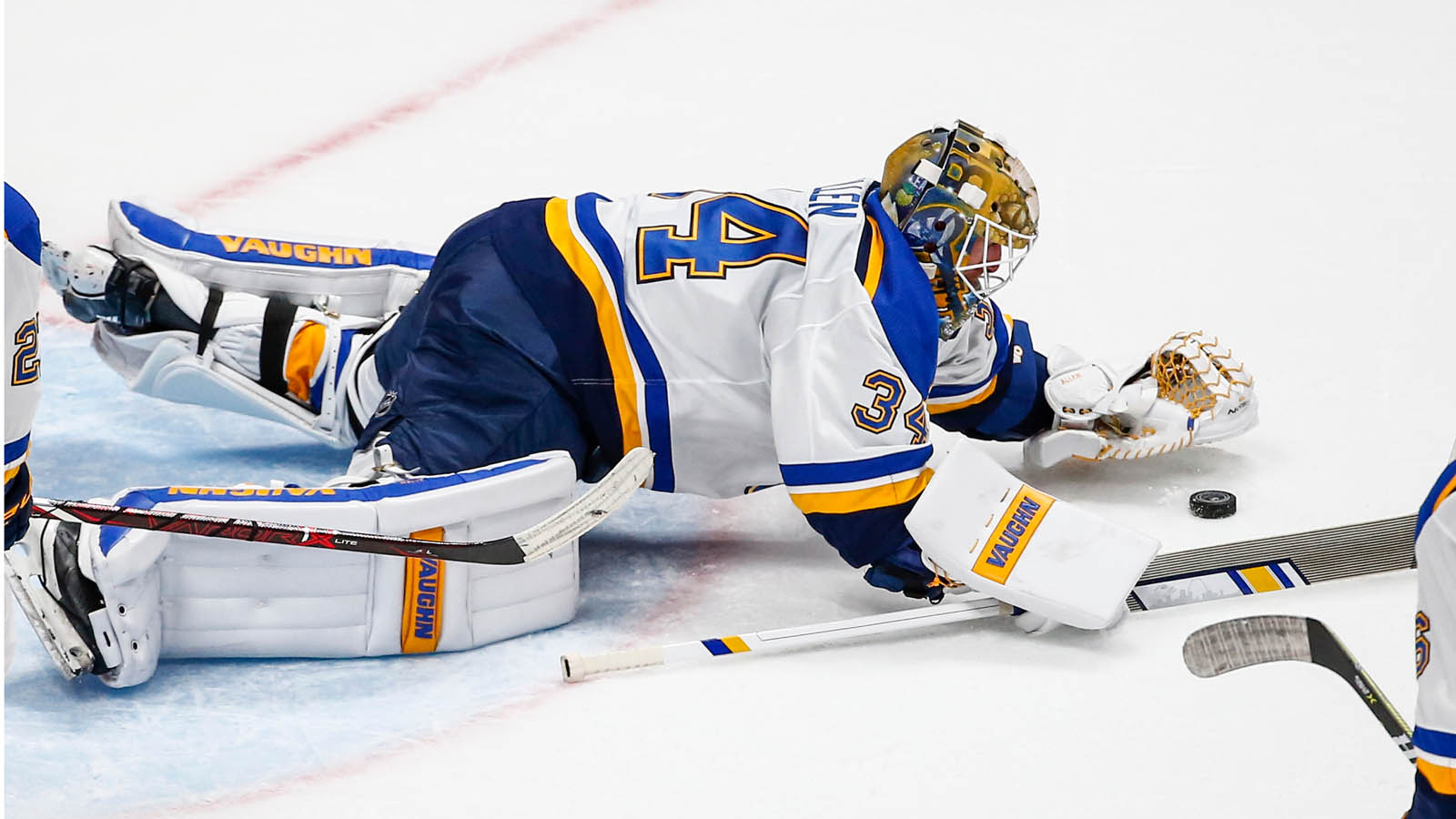 A chance to shine: Blues' Allen to be in net against Blackhawks