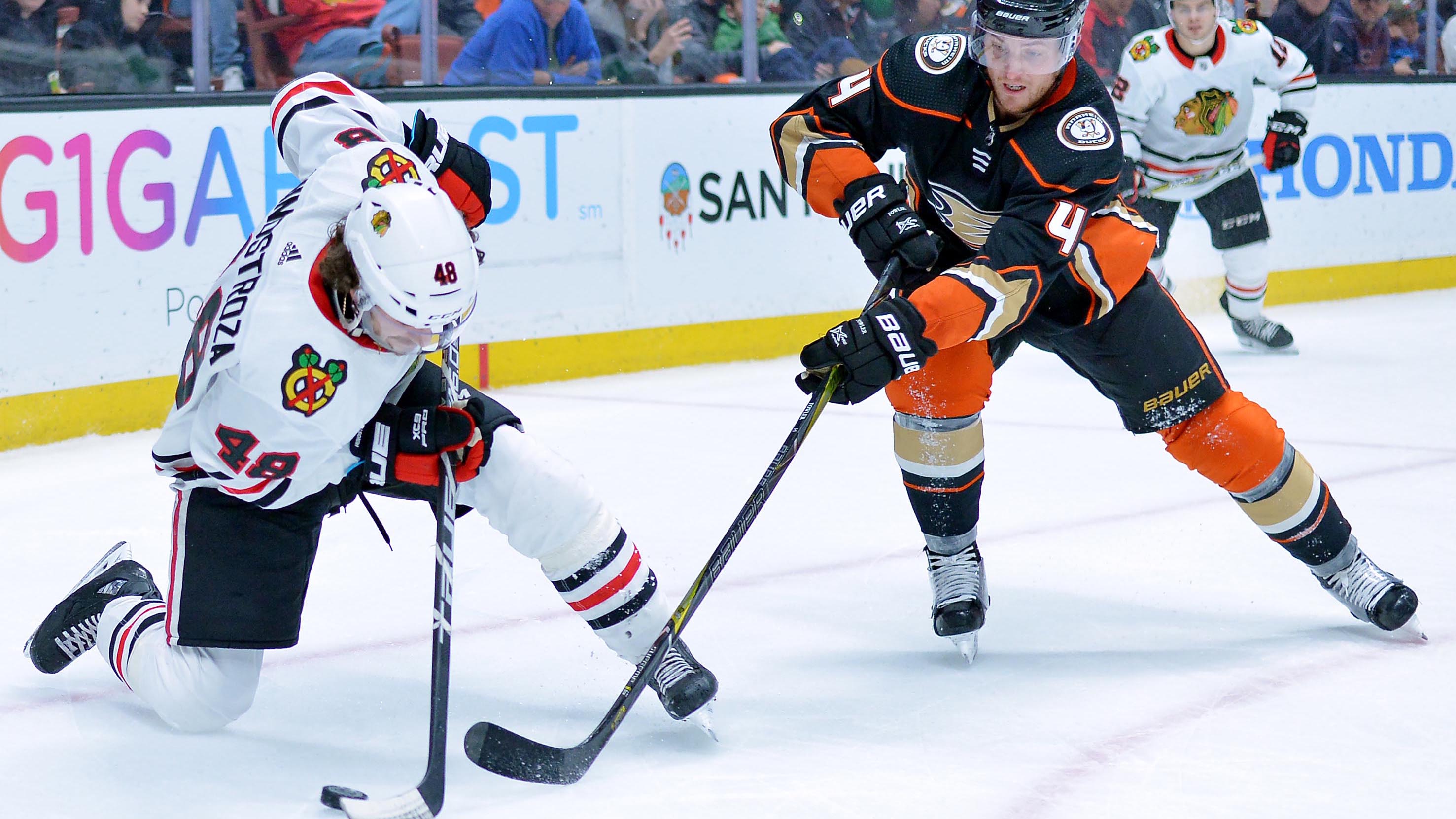 Ducks continue playoff push with dominant win over Blackhawks