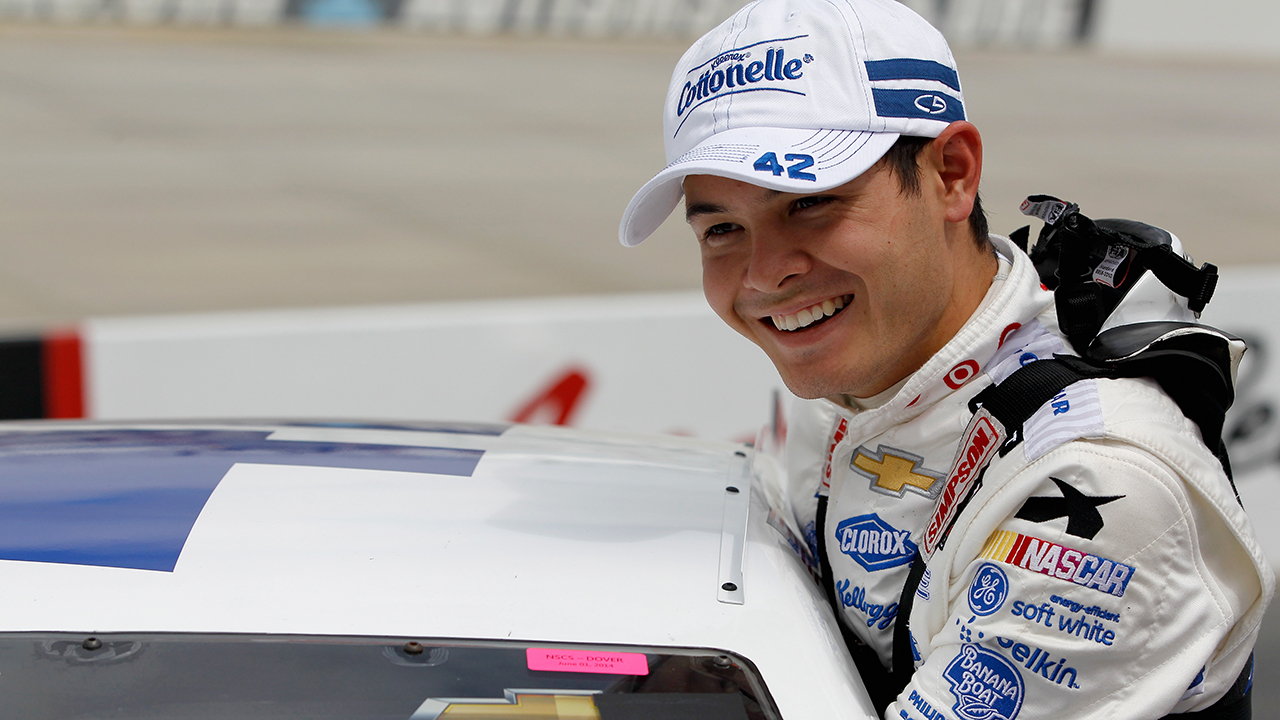 Kyle Larson buys a house, Dale Jr. & Brad Keselowski guess what's inside