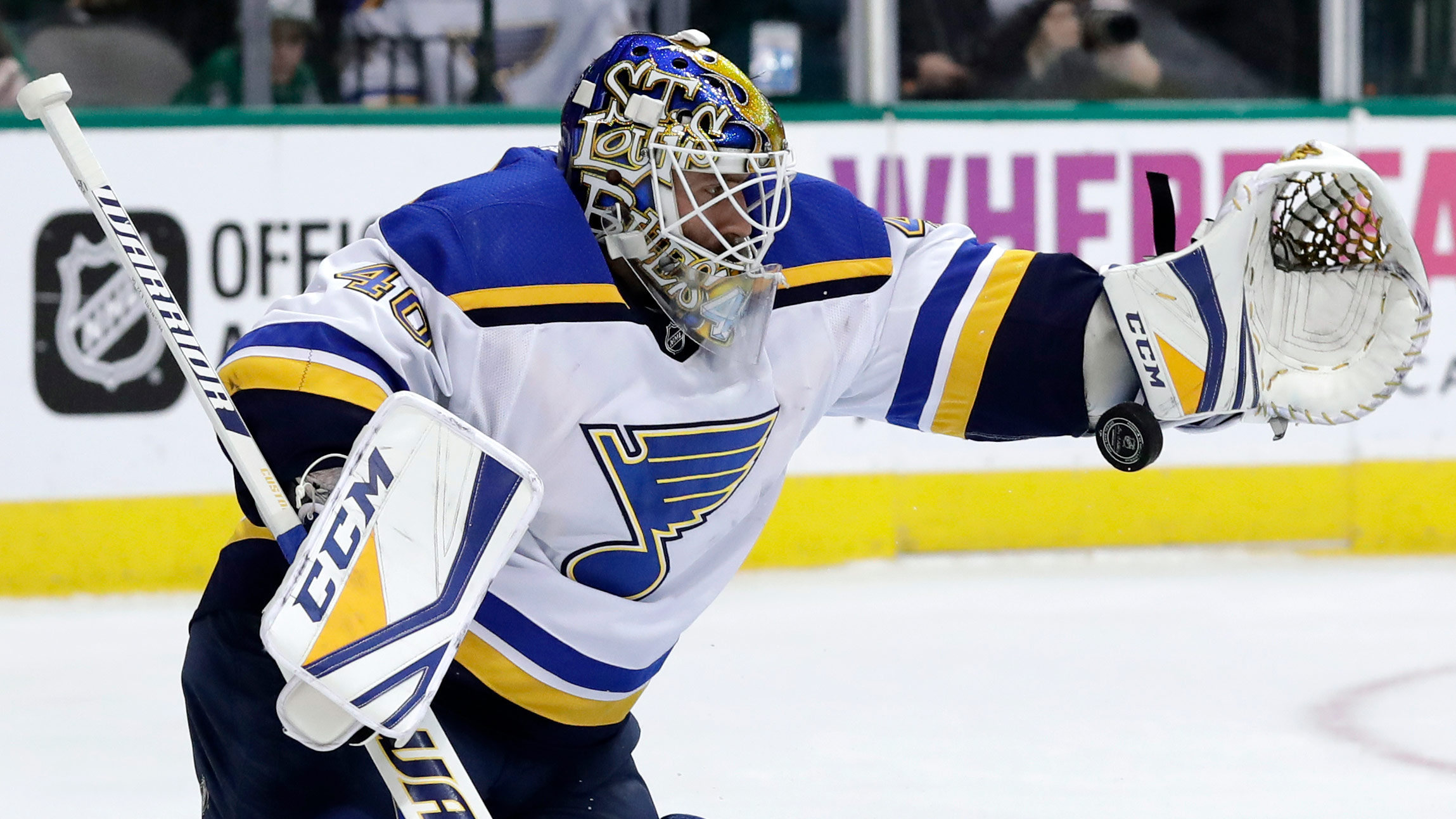 Hutton suffers neck injury, Blues sign emergency backup, recall Ville Husso