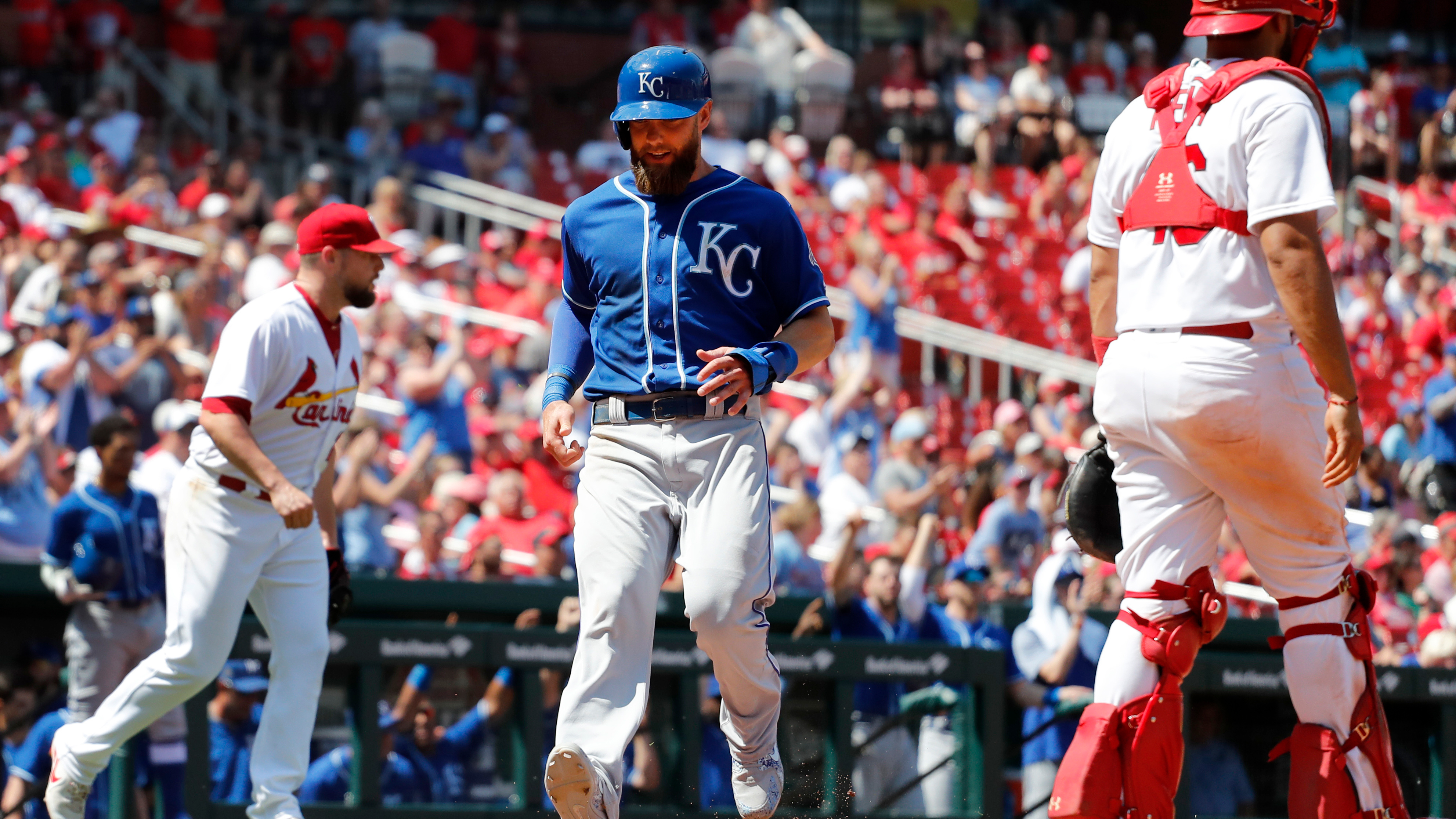 Cardinals' Norris proves mortal in 10th as Royals rally for 5-2 win
