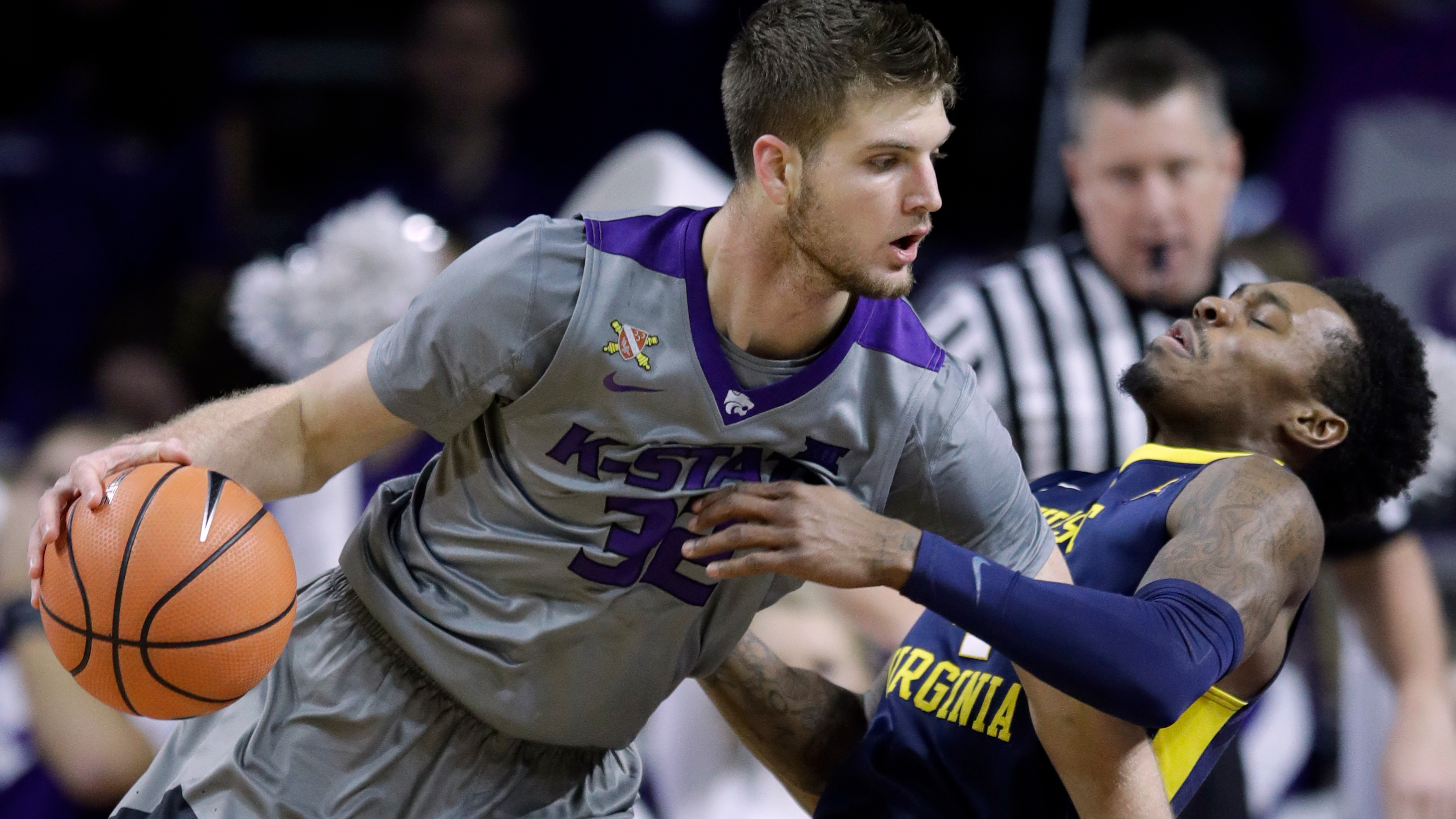 Wildcats rally but fall to No. 6 Mountaineers 77-69