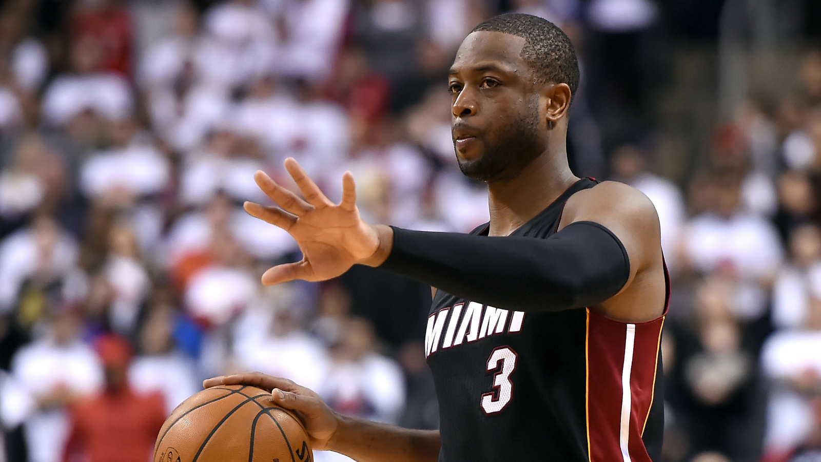 Miami Heat reuniting with Dwyane Wade after trade with Cleveland Cavaliers