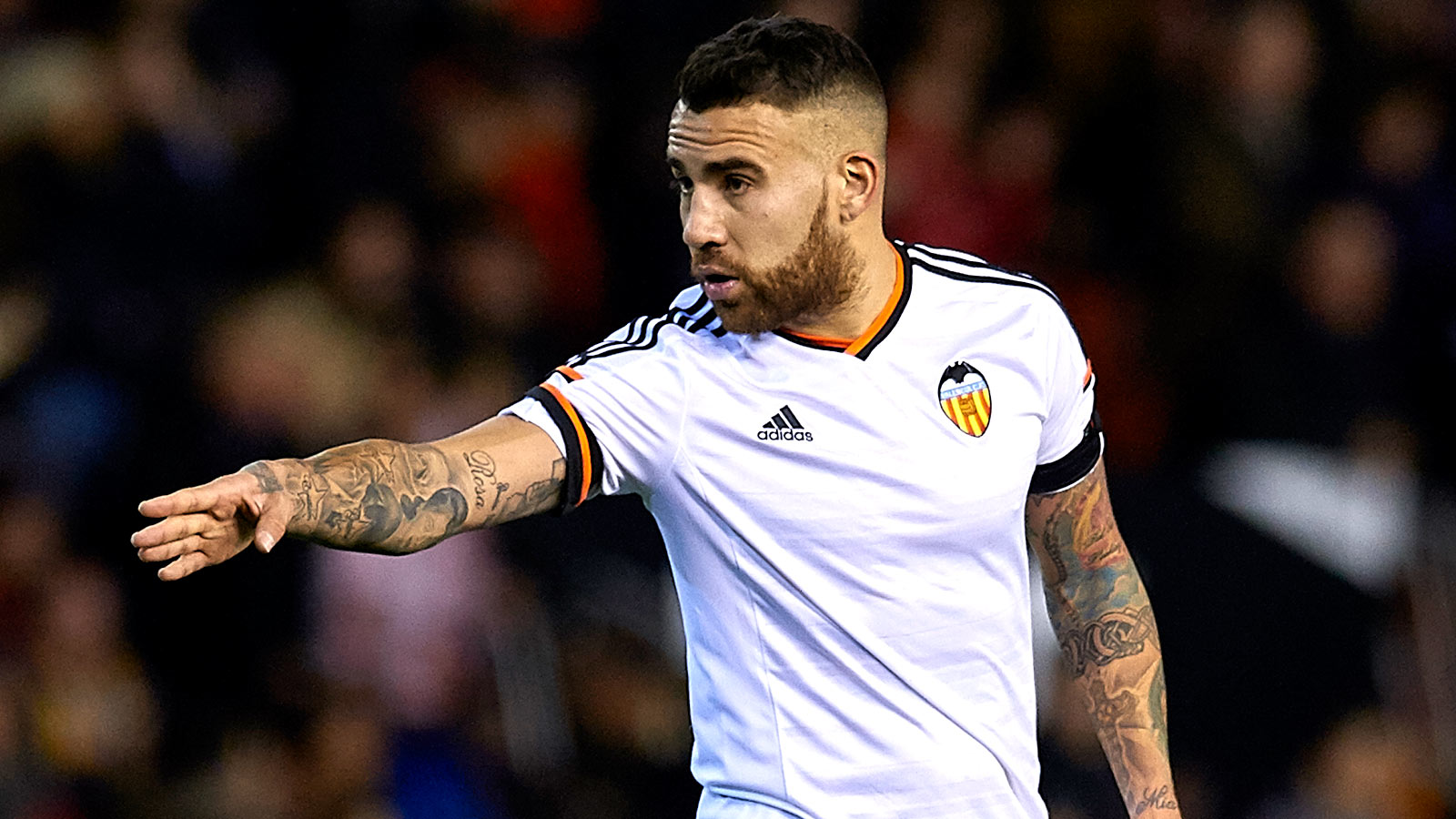 Manchester United Set To Swoop For Valencia Defender Otamendi Fox Sports