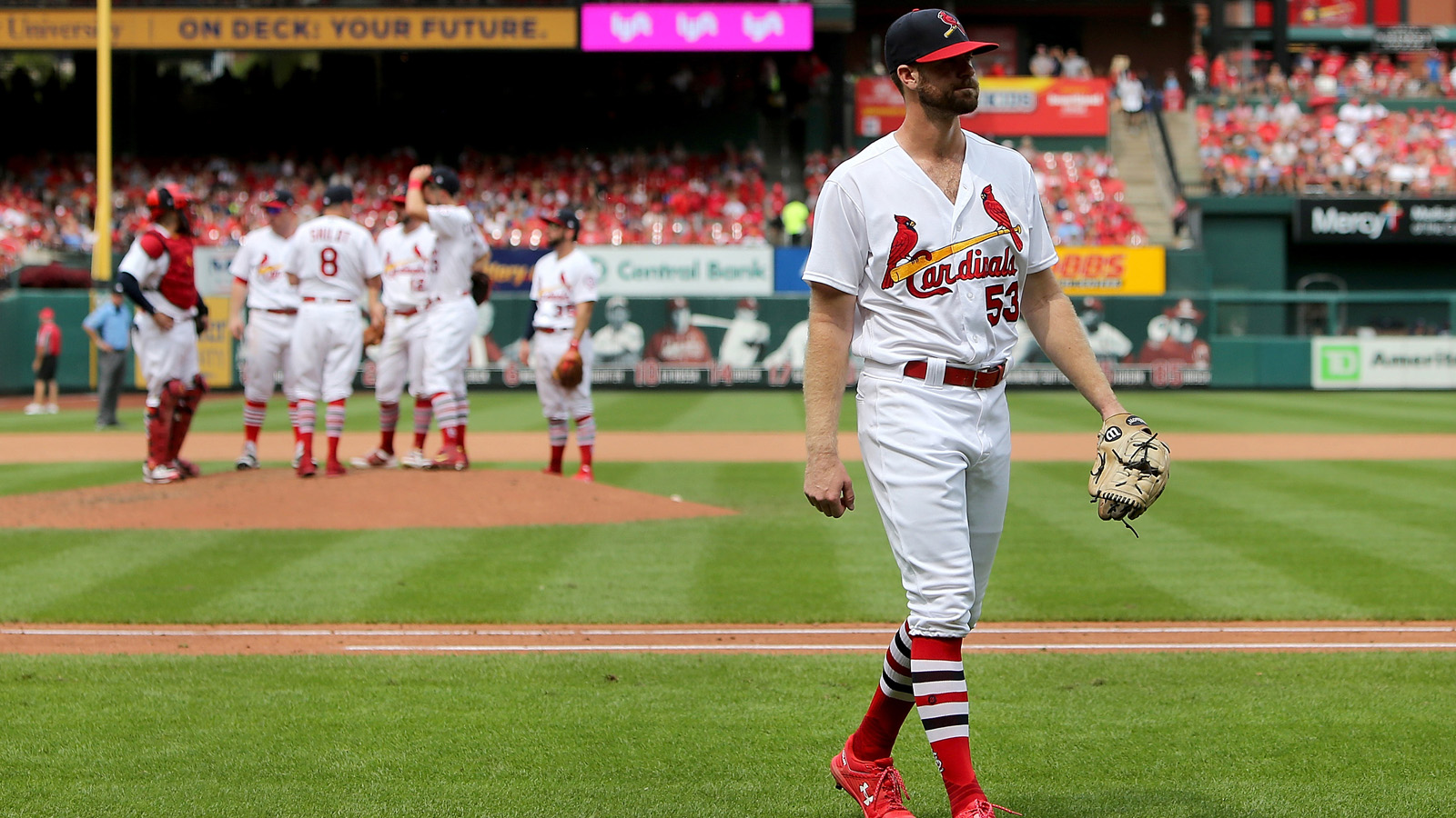 Cardinals can't complete sweep, fall 2-1 to Brewers