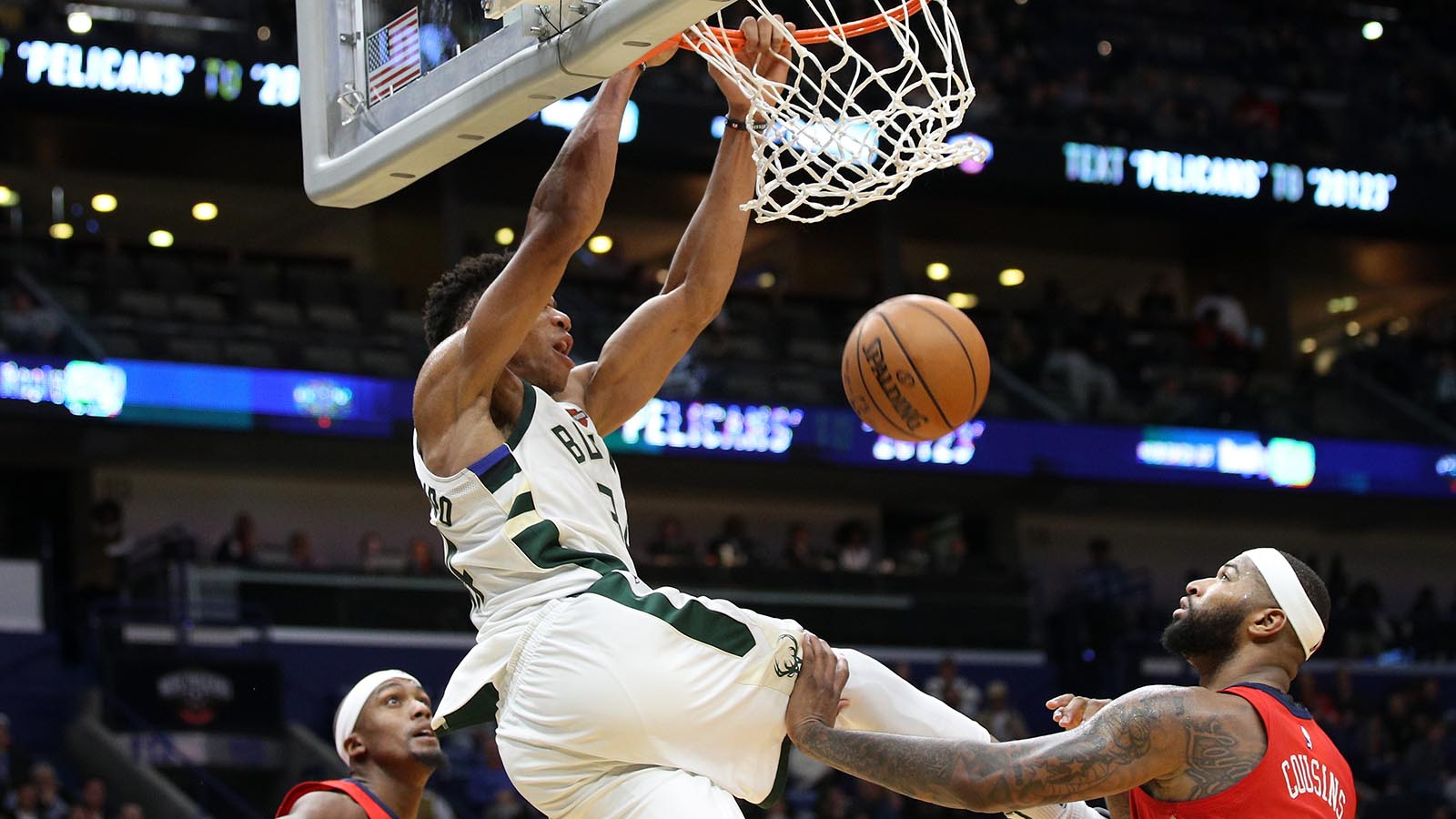 Twi-lights: Bucks at Pelicans