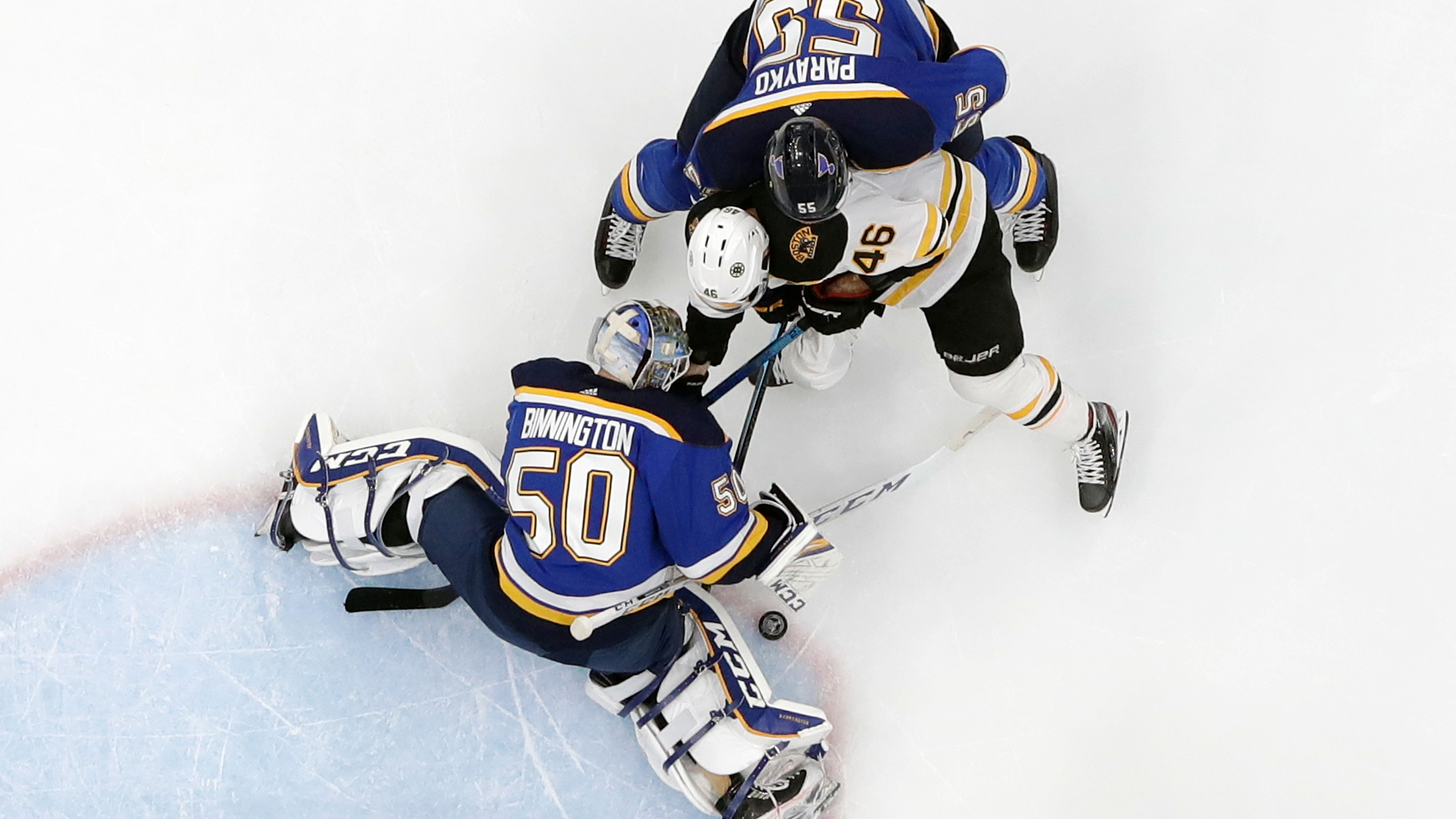 Blues won't win Cup on home ice after 5-1 loss, Bruins force Game 7