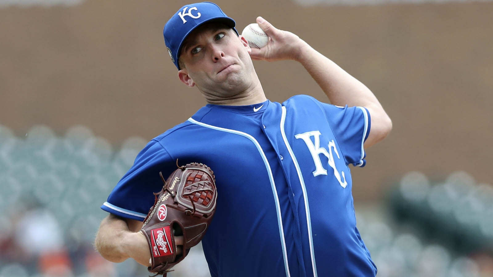 Royals suffer 12-4 loss to Tigers