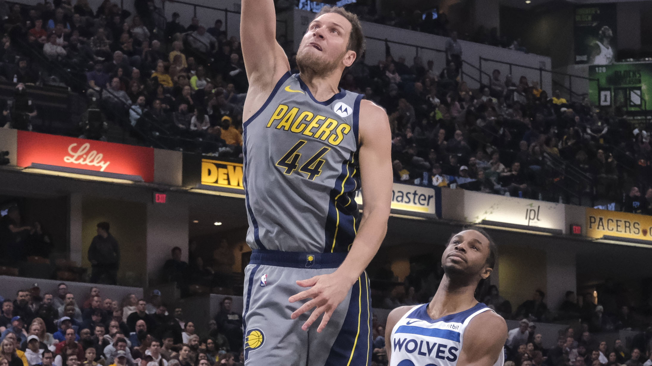 Bogey scores 37 points, Pacers cool down Towns for 122-115 win