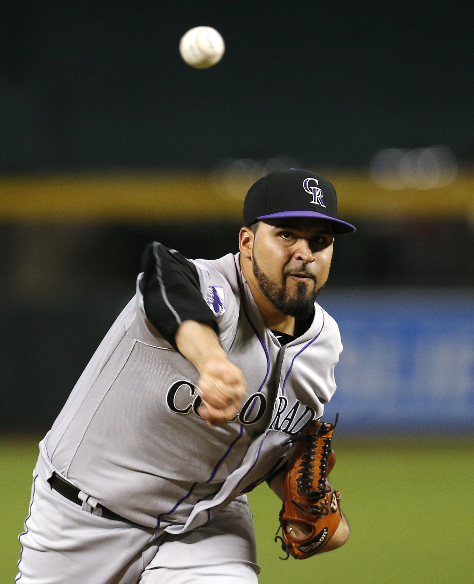 Senzatela, Rockies maintain playoff hopes, beat Arizona 5-1