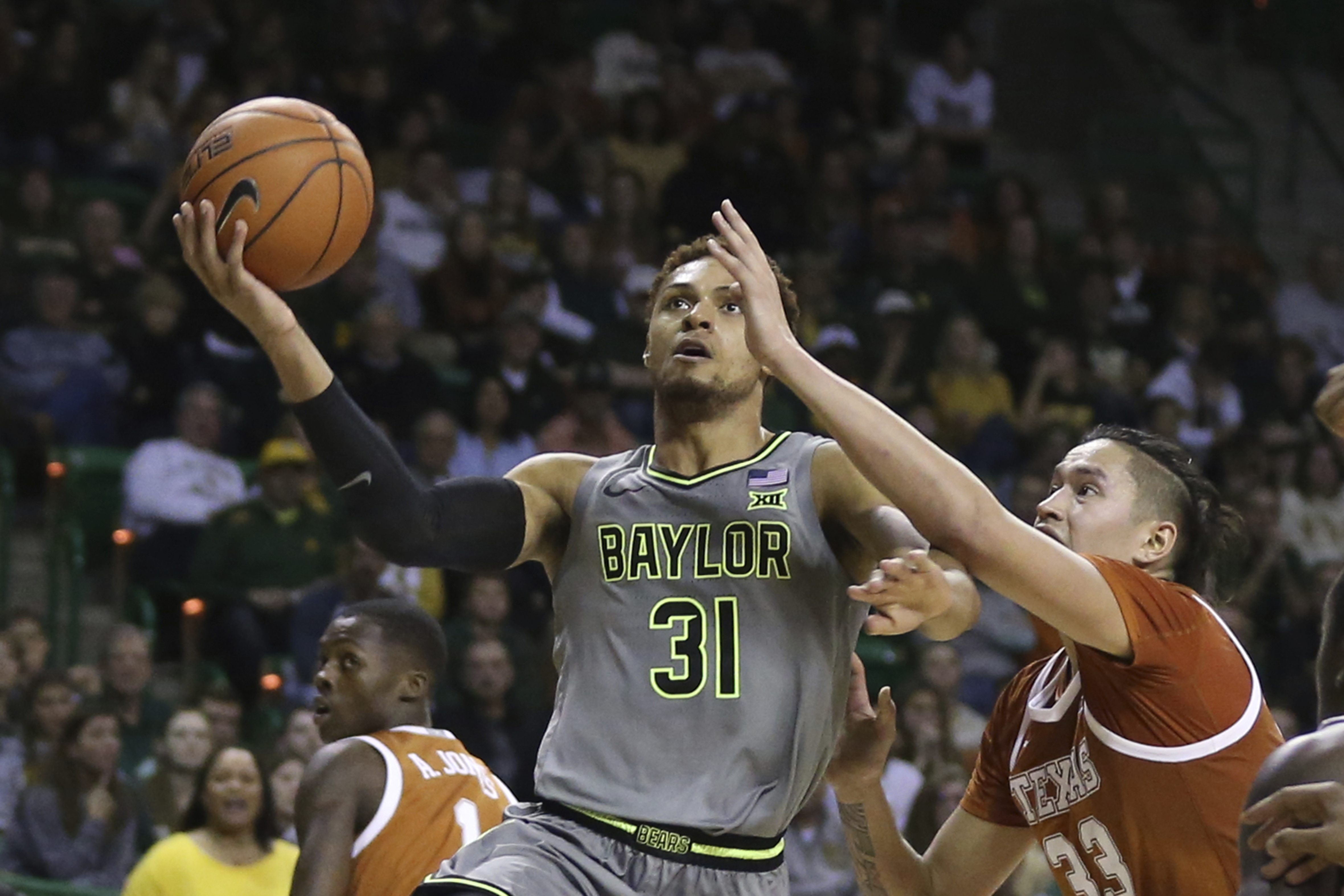 No. 6 Baylor beats Texas 59-44 in Big 12 for 10th win in row