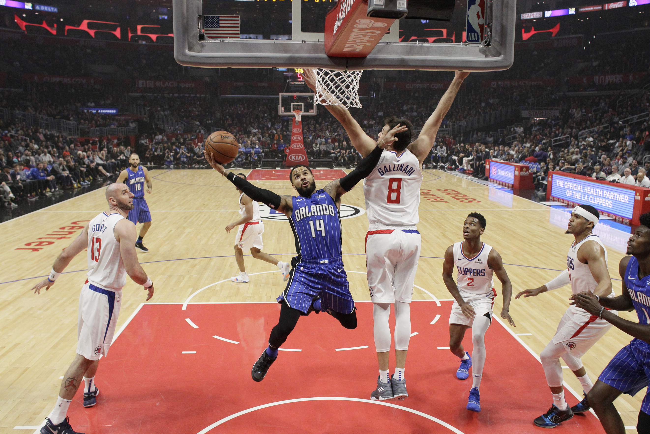 Harris, Clippers overcome slow start to beat Magic