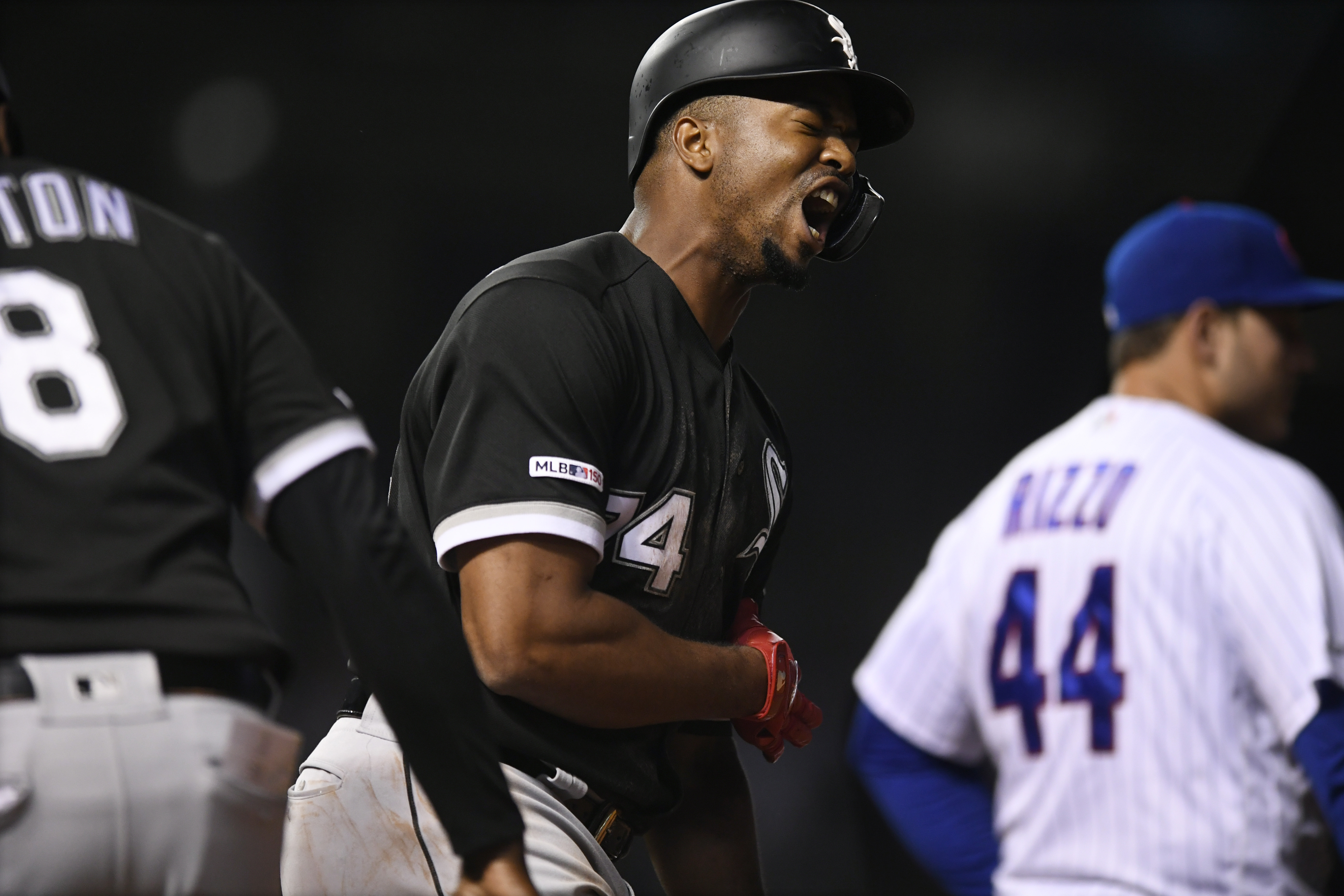 Jiménez homers in 9th to power White Sox past Cubs, 3-1