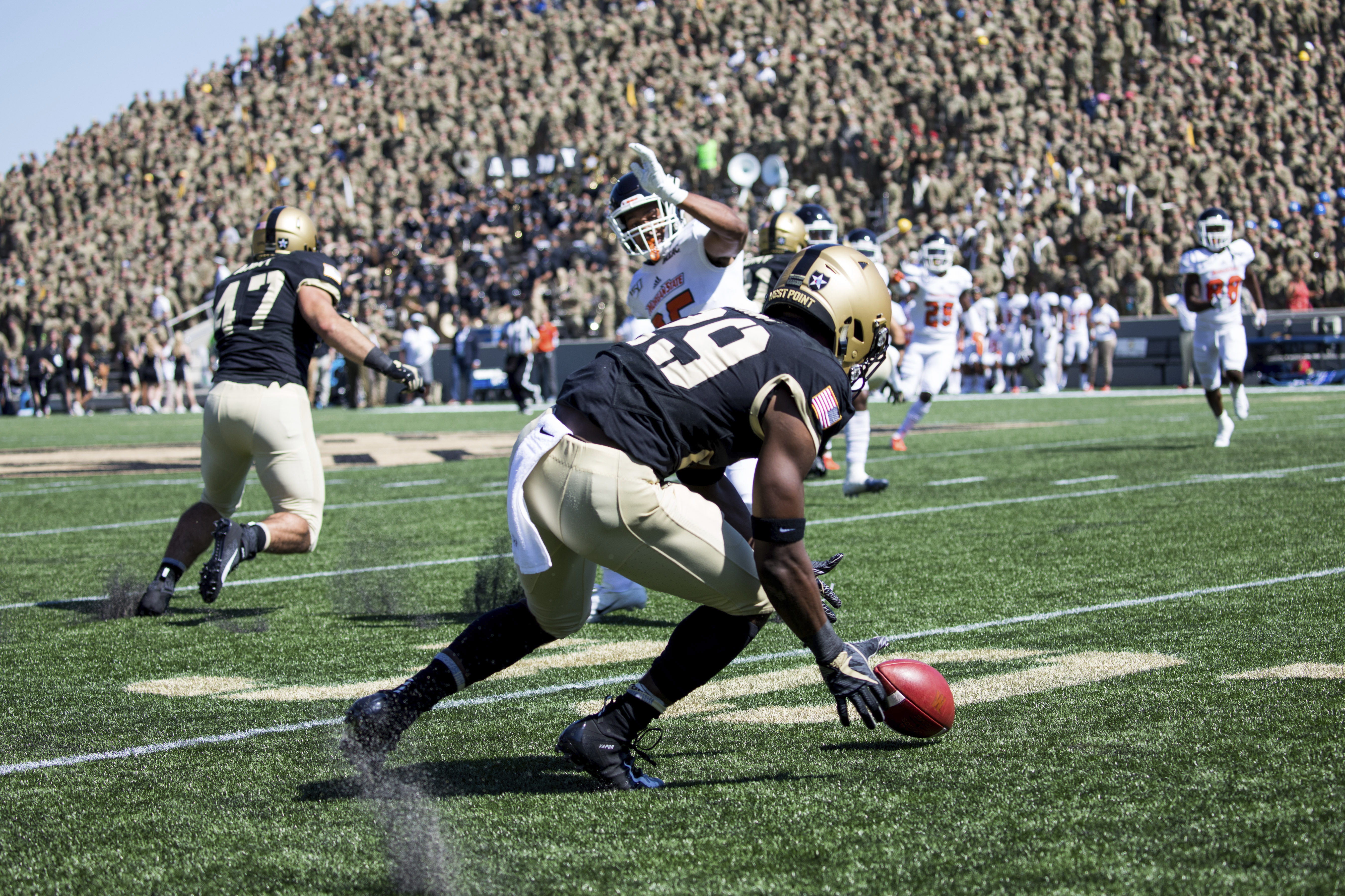 Army beats Morgan State 52-21 heading into bye week